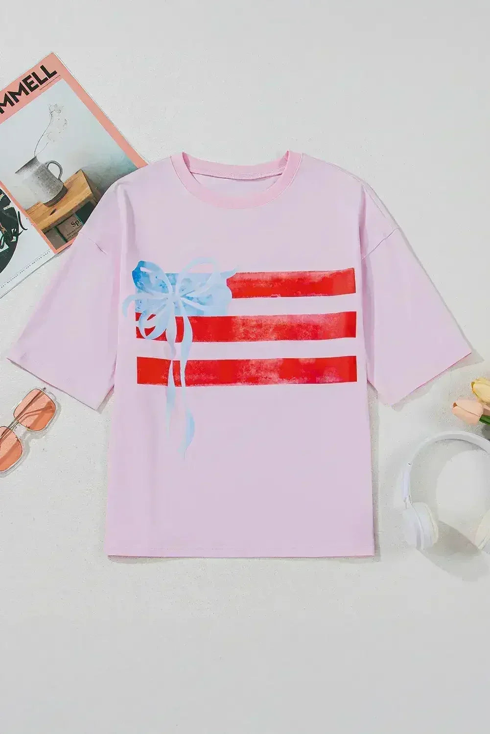 White Flag Bow Graphic Crewneck Tee - Femstylo