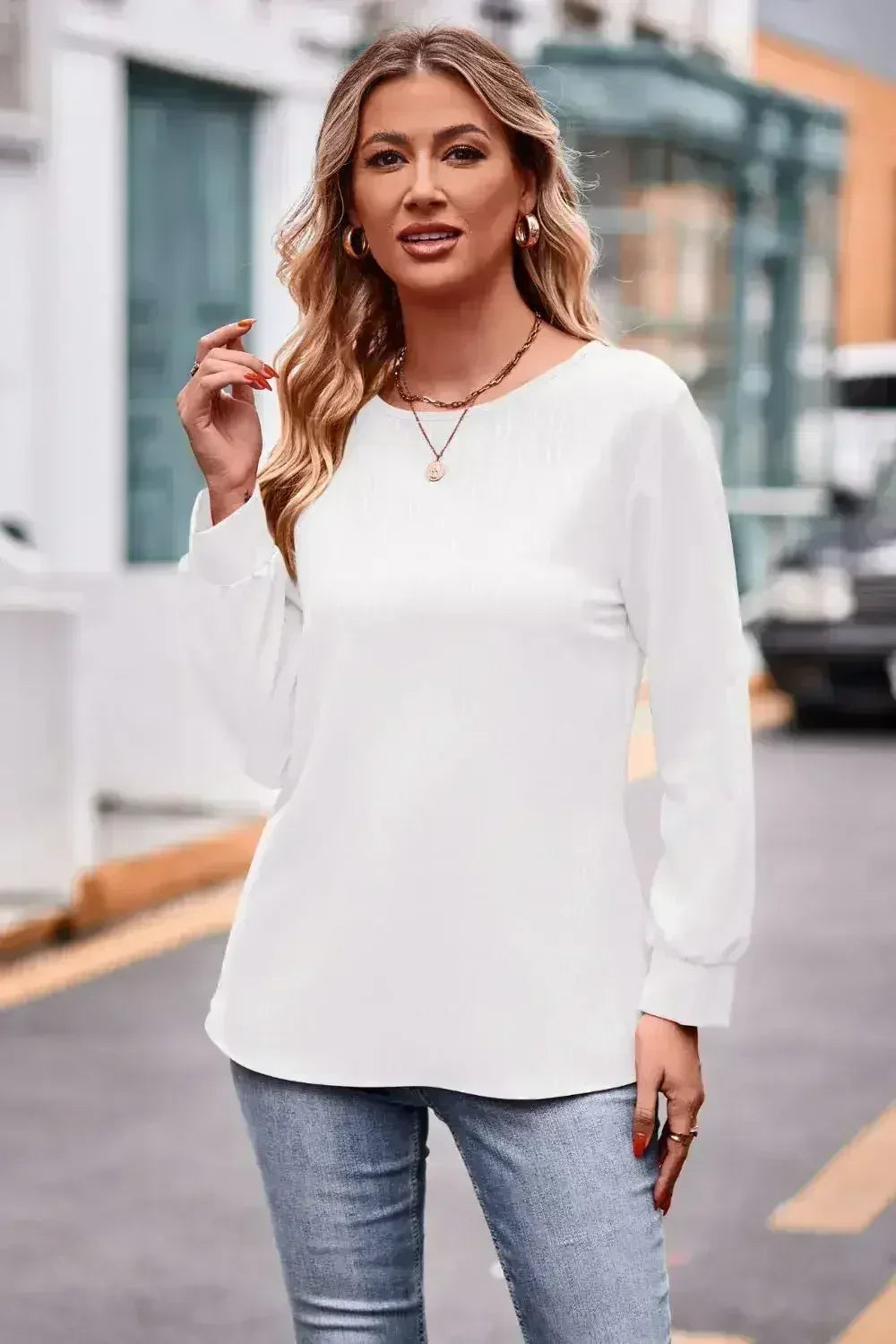 Round Neck Long Sleeve Tee - Femstylo
