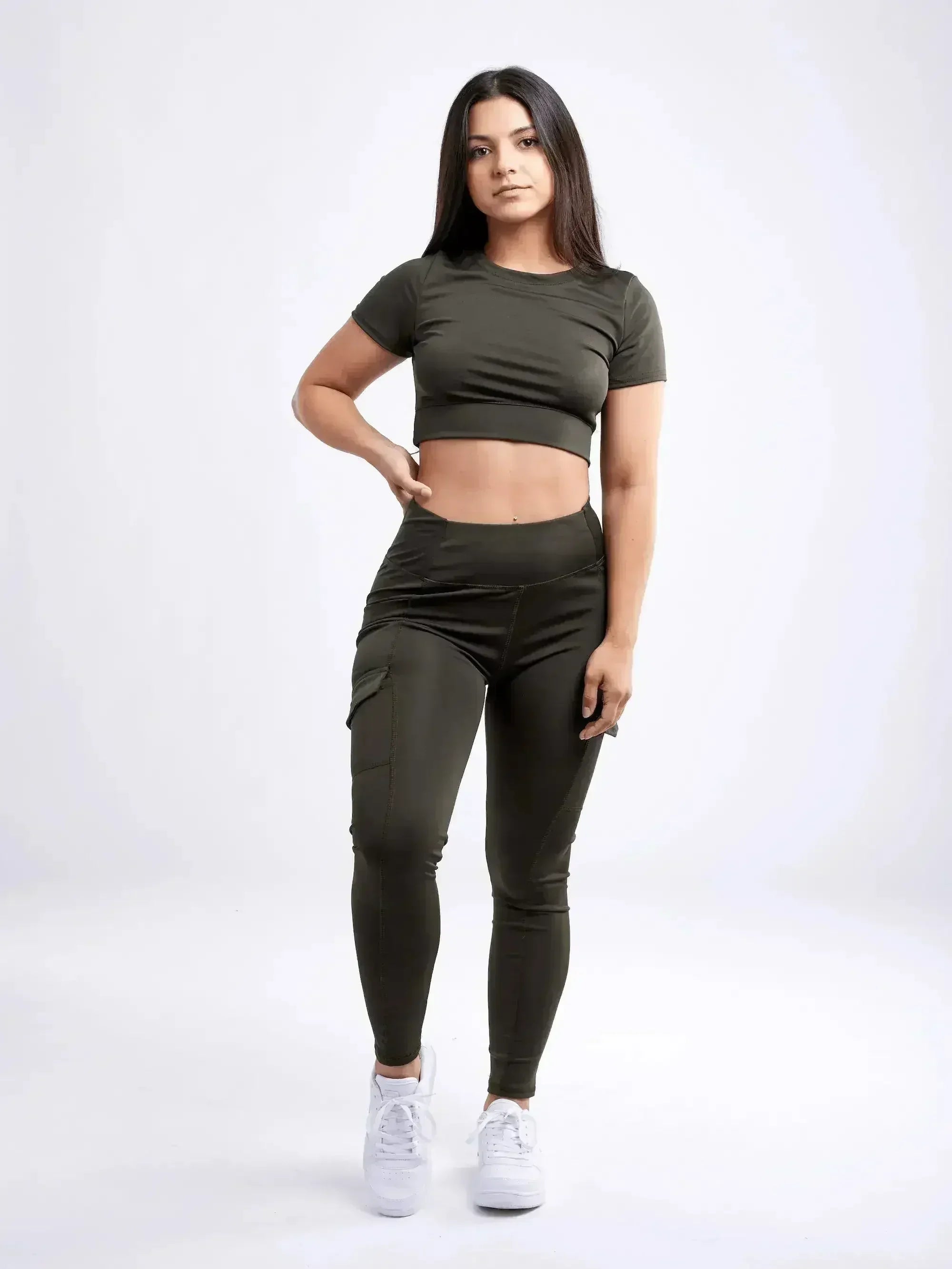 Short-Sleeve Crop Top - Femstylo