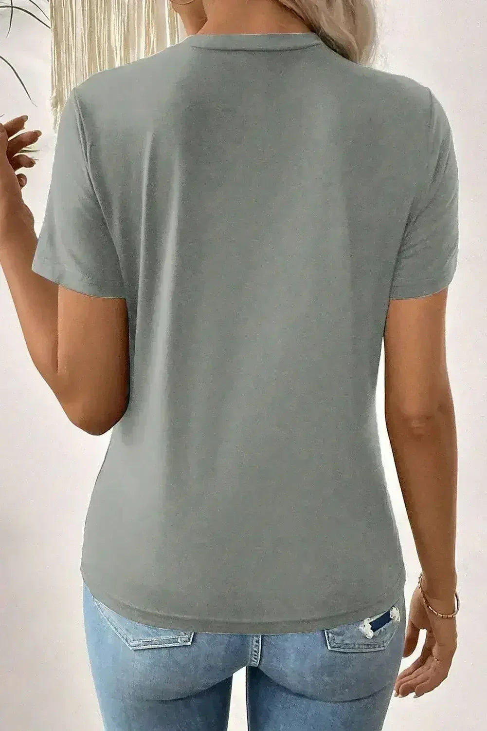 Dirty Blue Solid Color Round Neck T Shirt - Femstylo
