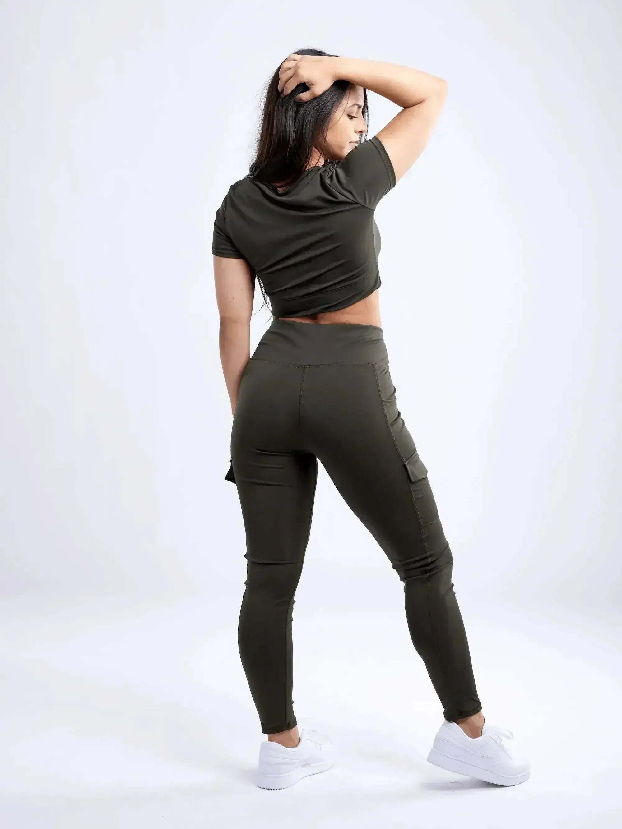 Short-Sleeve Crop Top - Femstylo