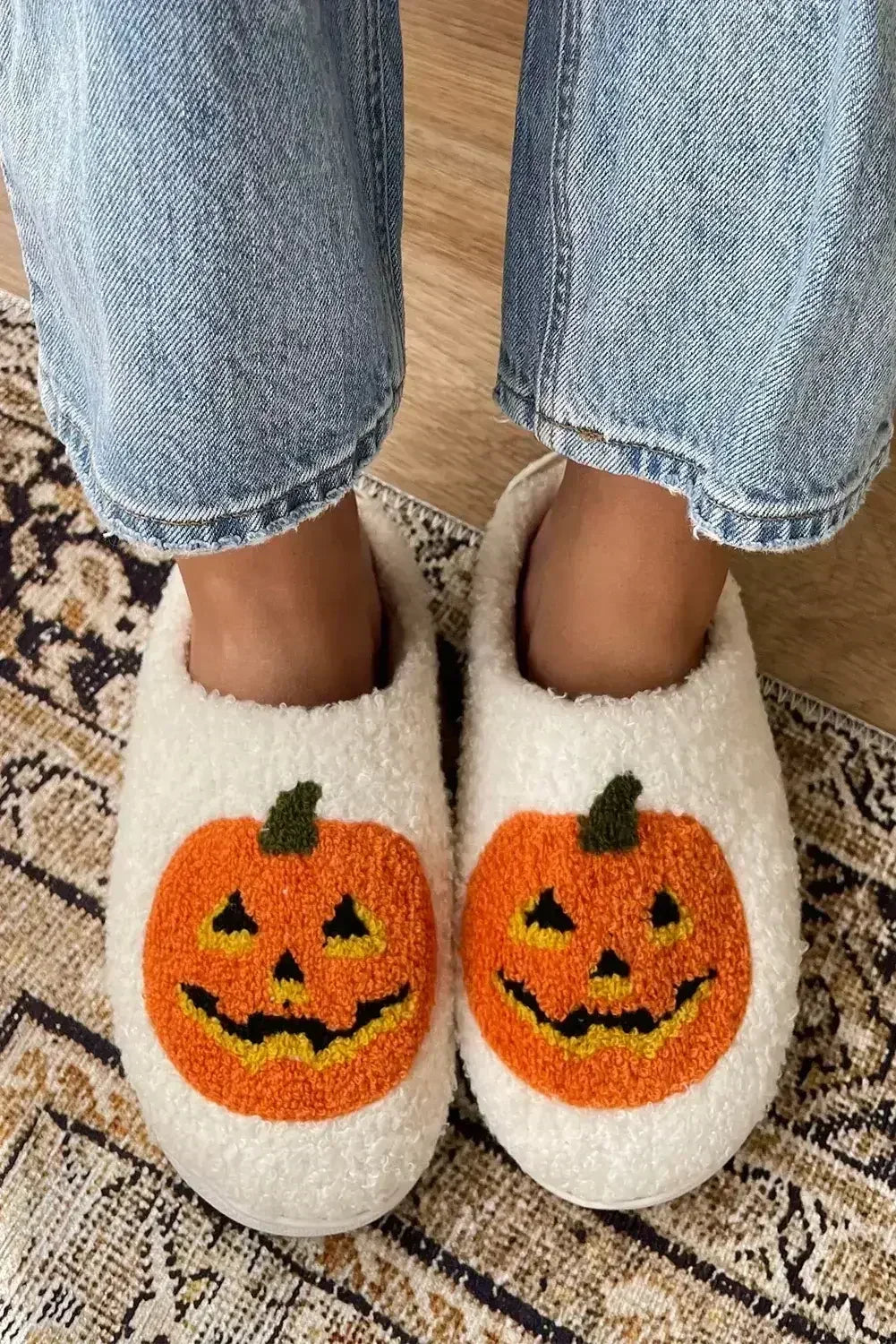 Black Halloween Pumpkin Print Plush Slippers - Femstylo