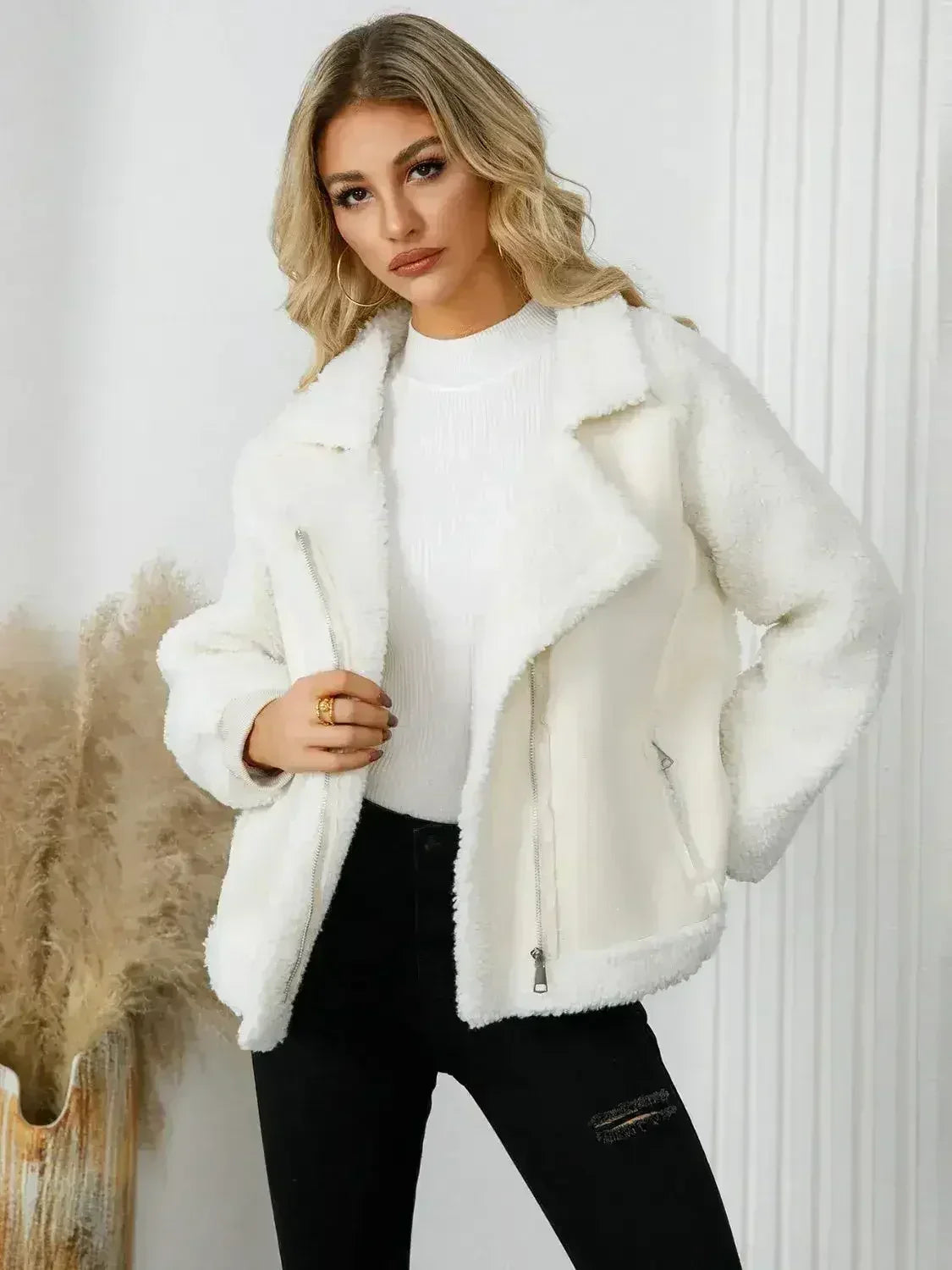 Pocketed Sherpa Zip Up Long Sleeve Jacket - Femstylo