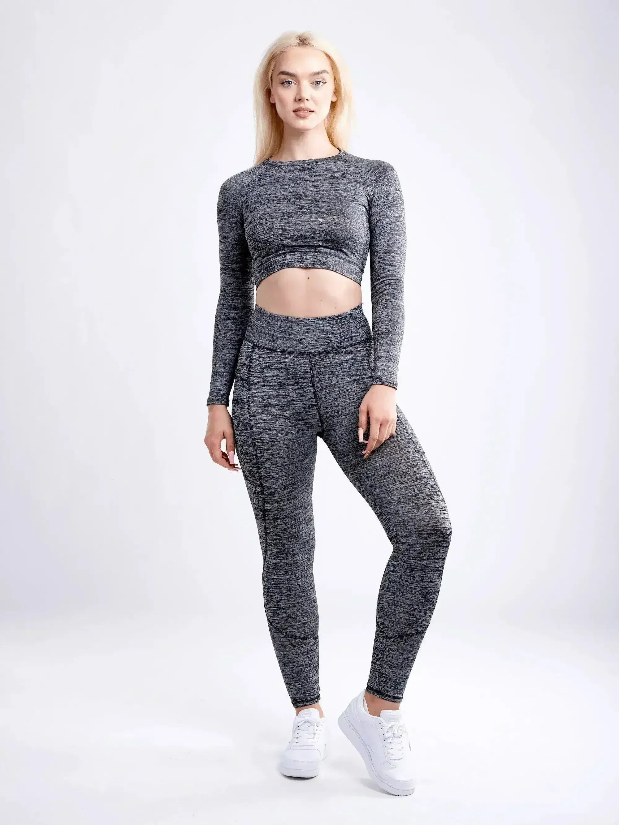 Long-Sleeve Crop Top - Femstylo