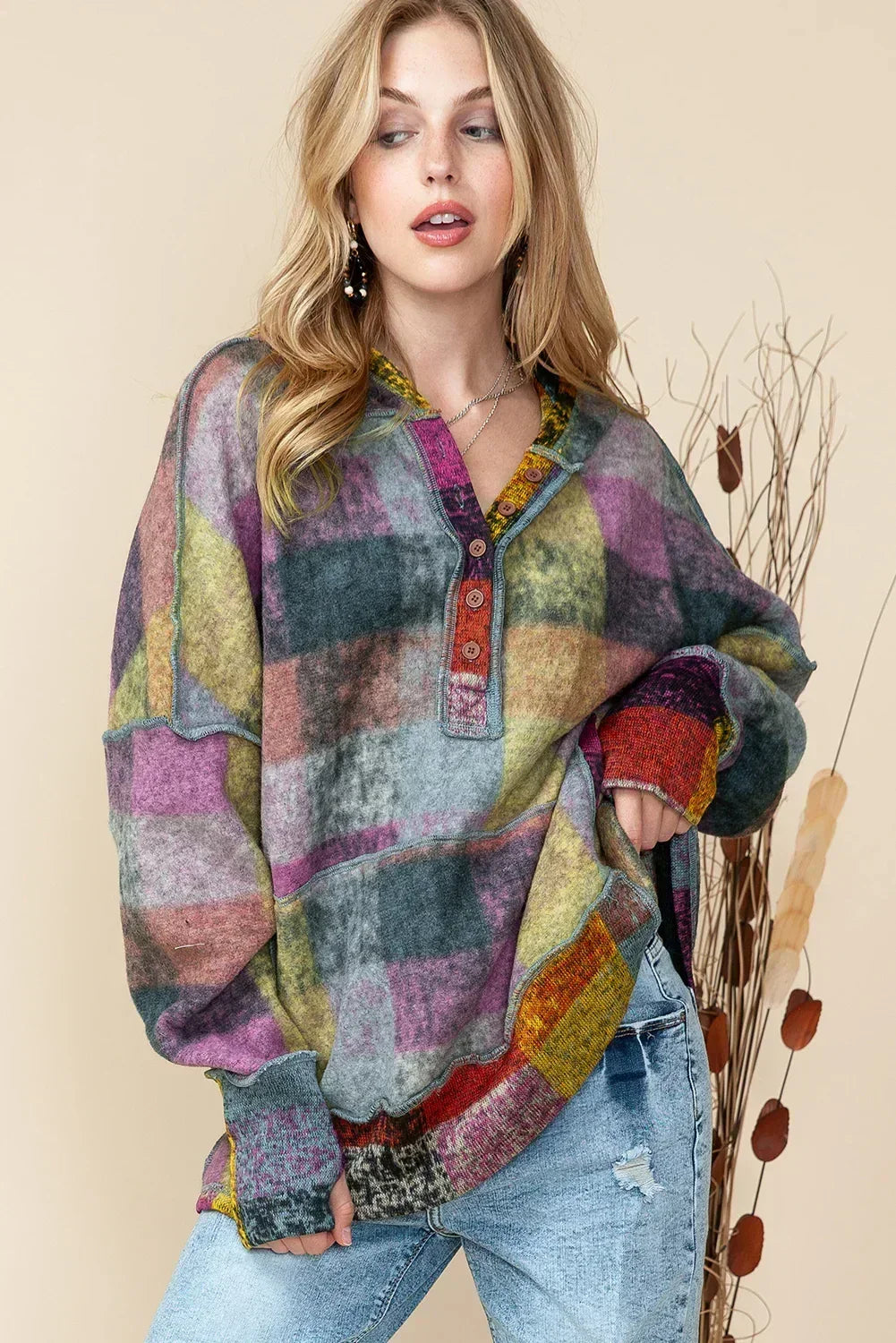 Plaid Henley Hoodie – Kangaroo Pocket & Thumbholes | Femstylo