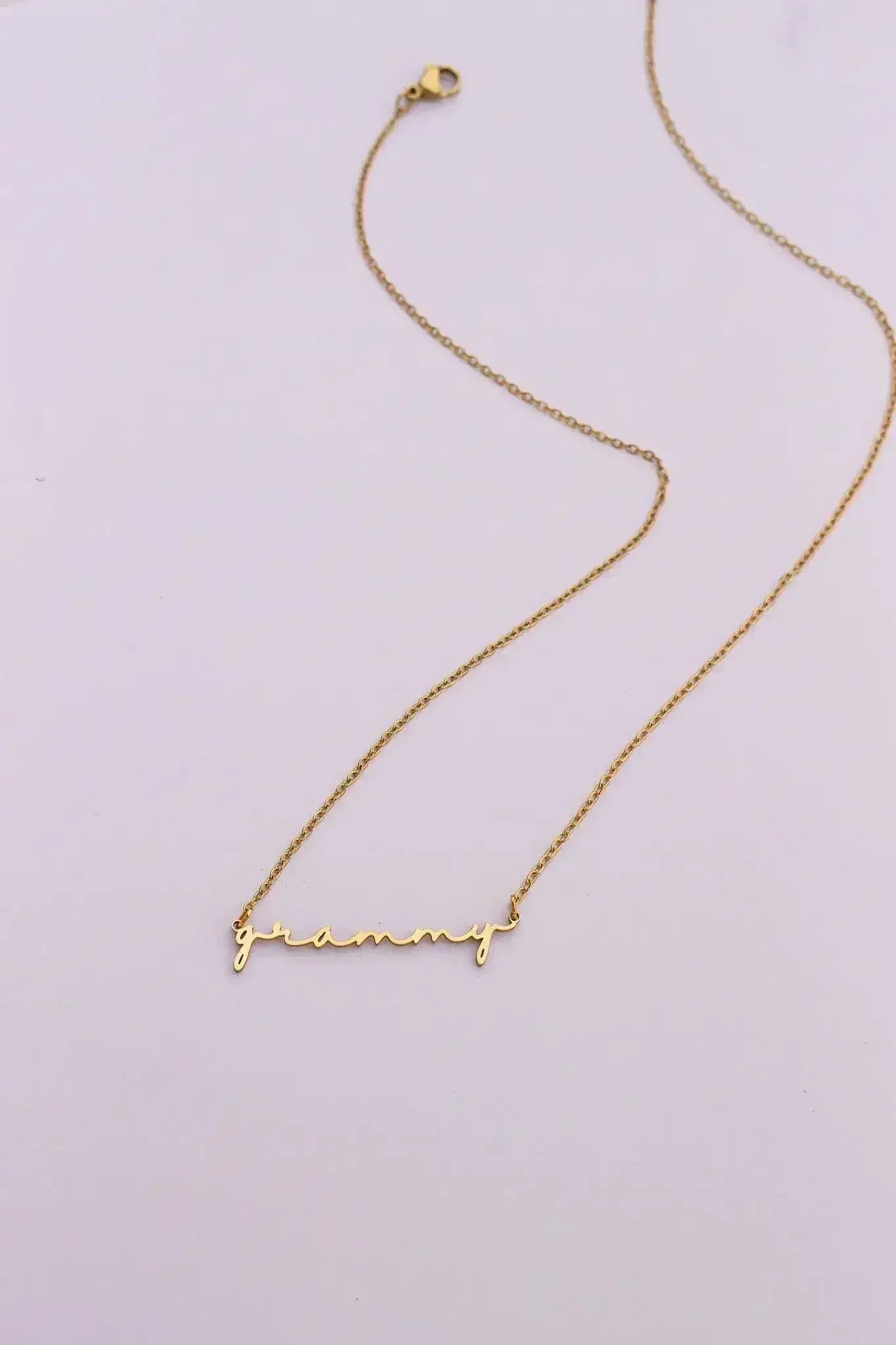 "Grammy" Necklace - Femstylo