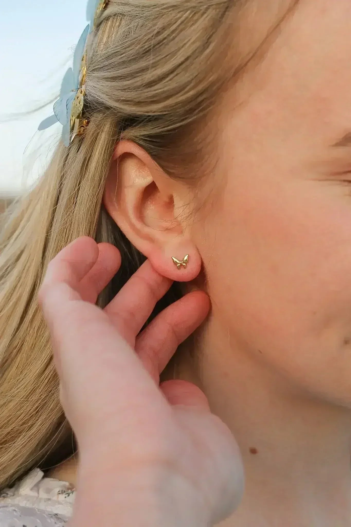 Tiny Butterfly Stud - Femstylo