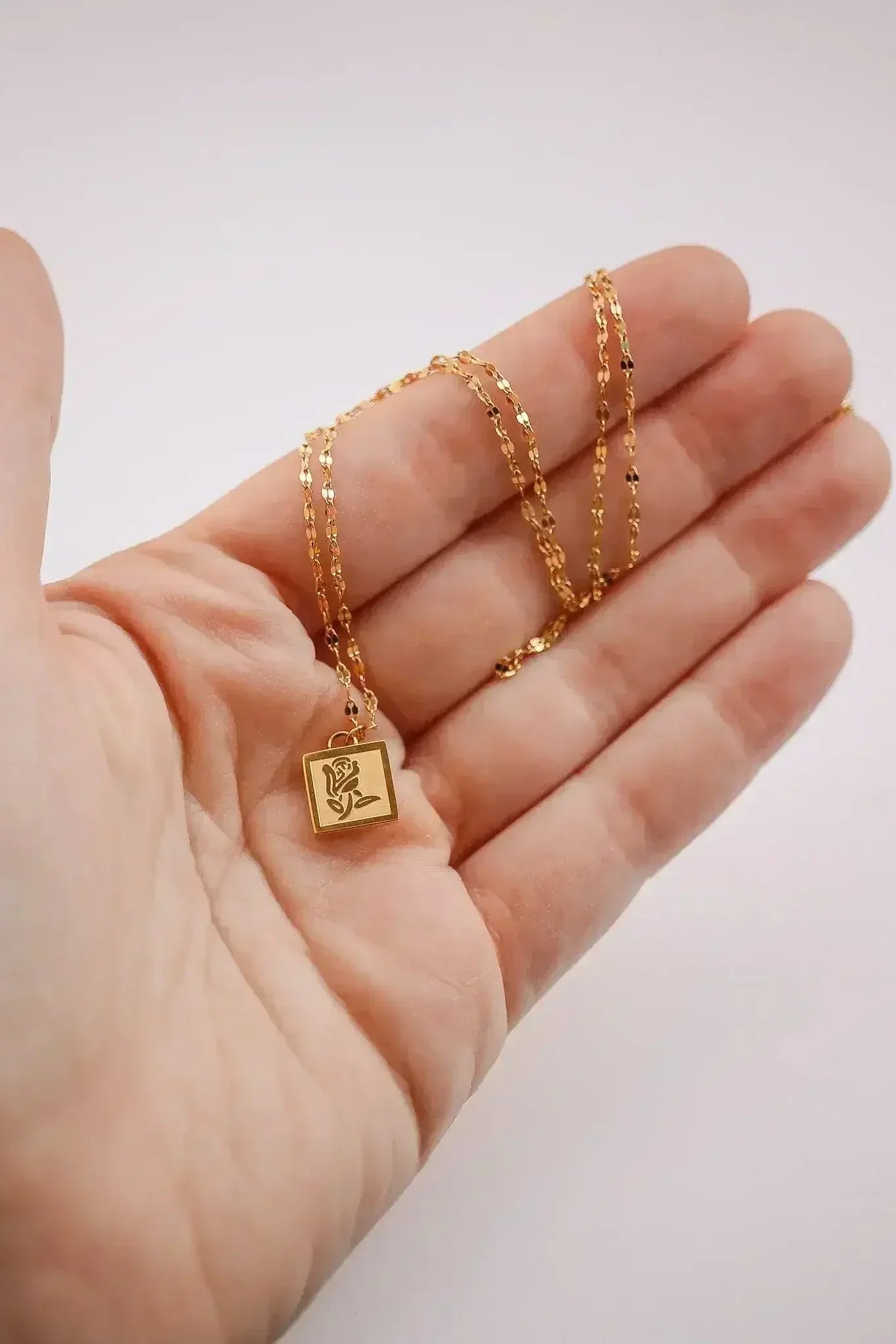 Anne Marie Necklace in Gold - Femstylo