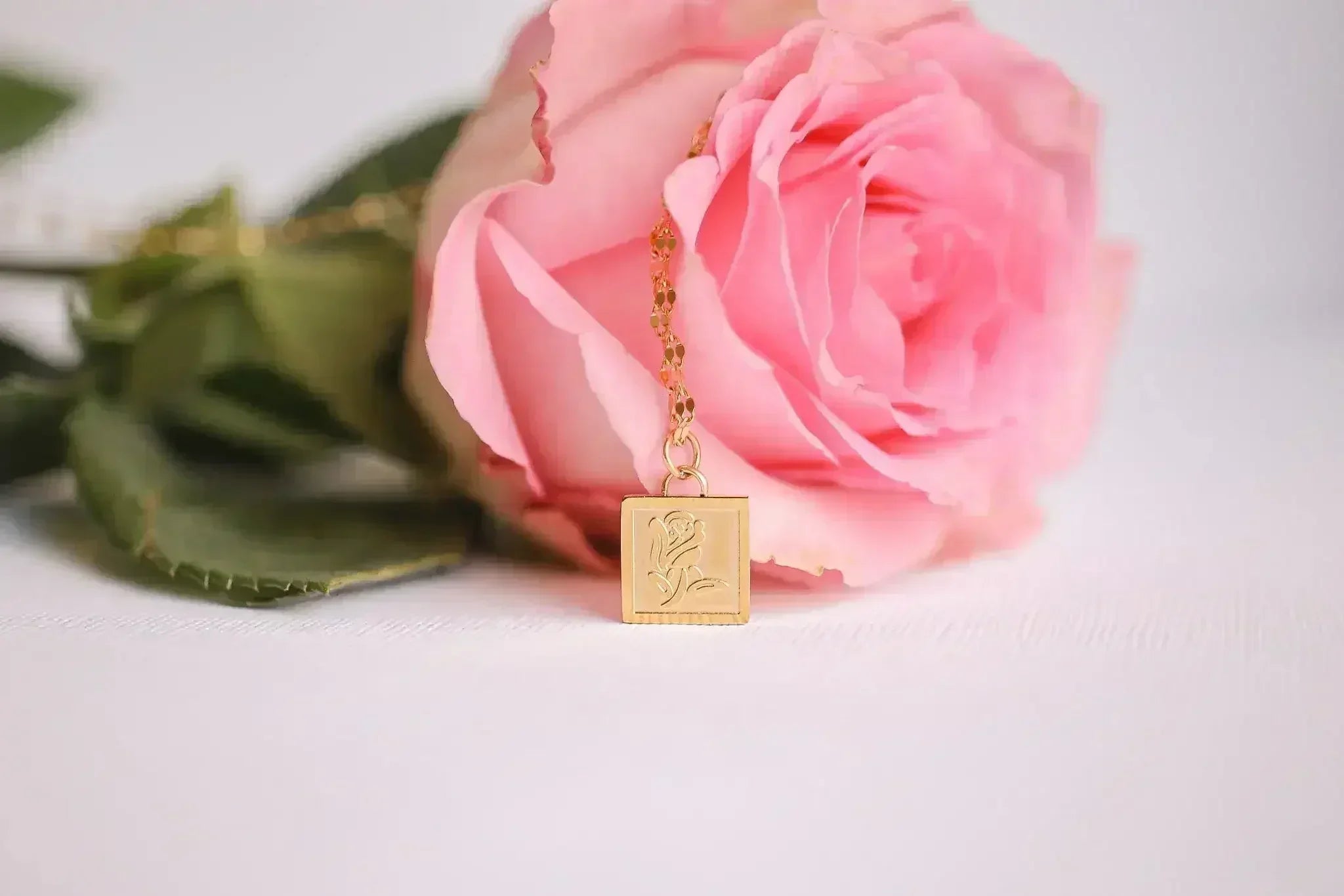 Anne Marie Necklace in Gold - Femstylo