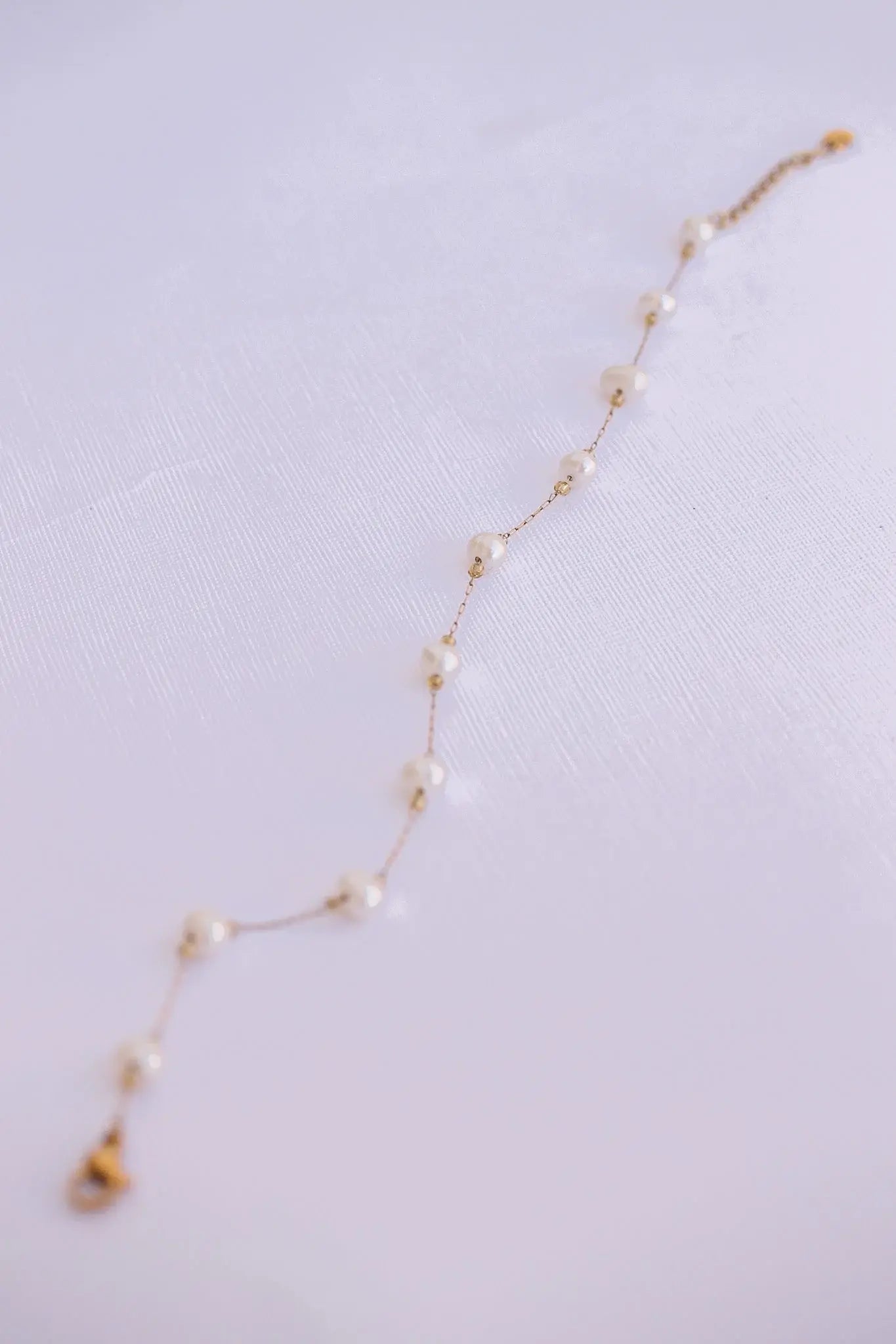 Aphrodite Anklet in Freshwater Pearl