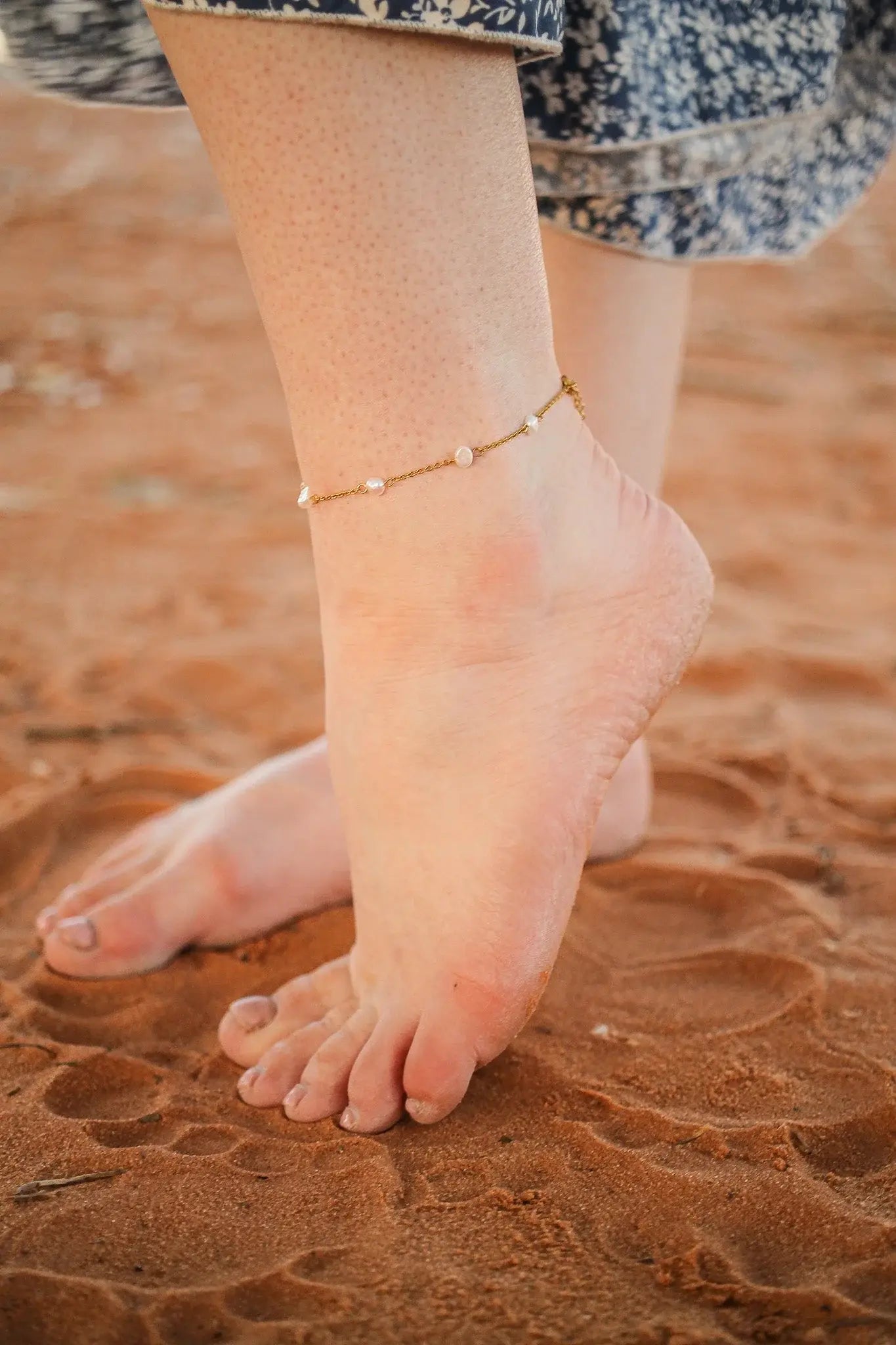 Evelynn Anklet in Freshwater Pearl | Femstylo