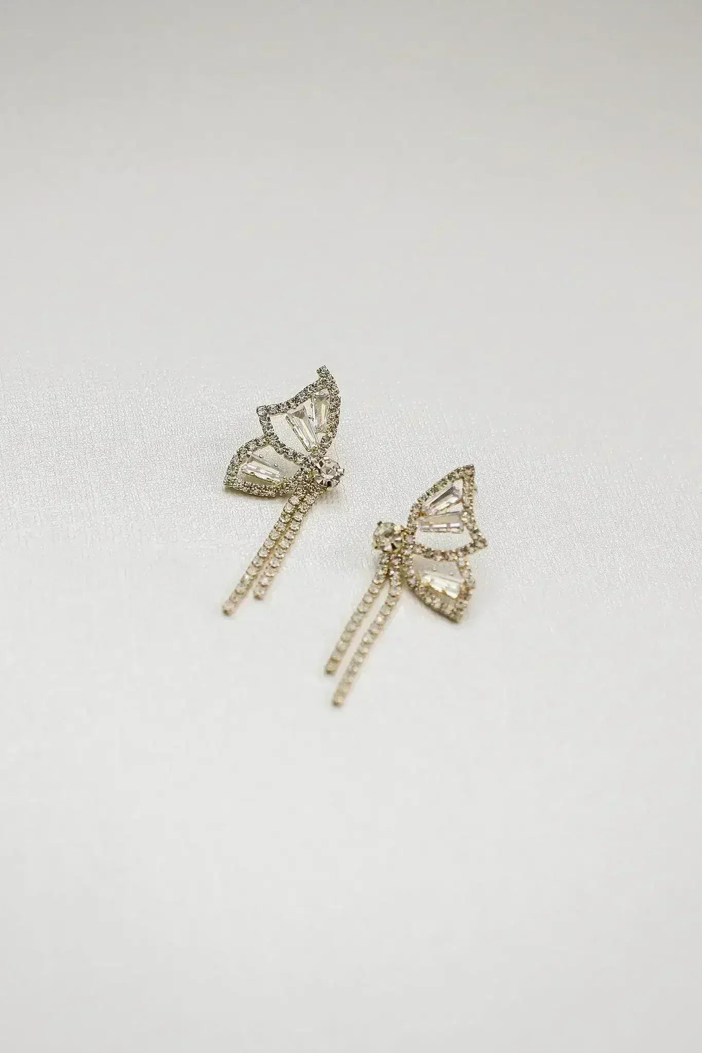 Social Butterfly Dangle in Gold - Femstylo