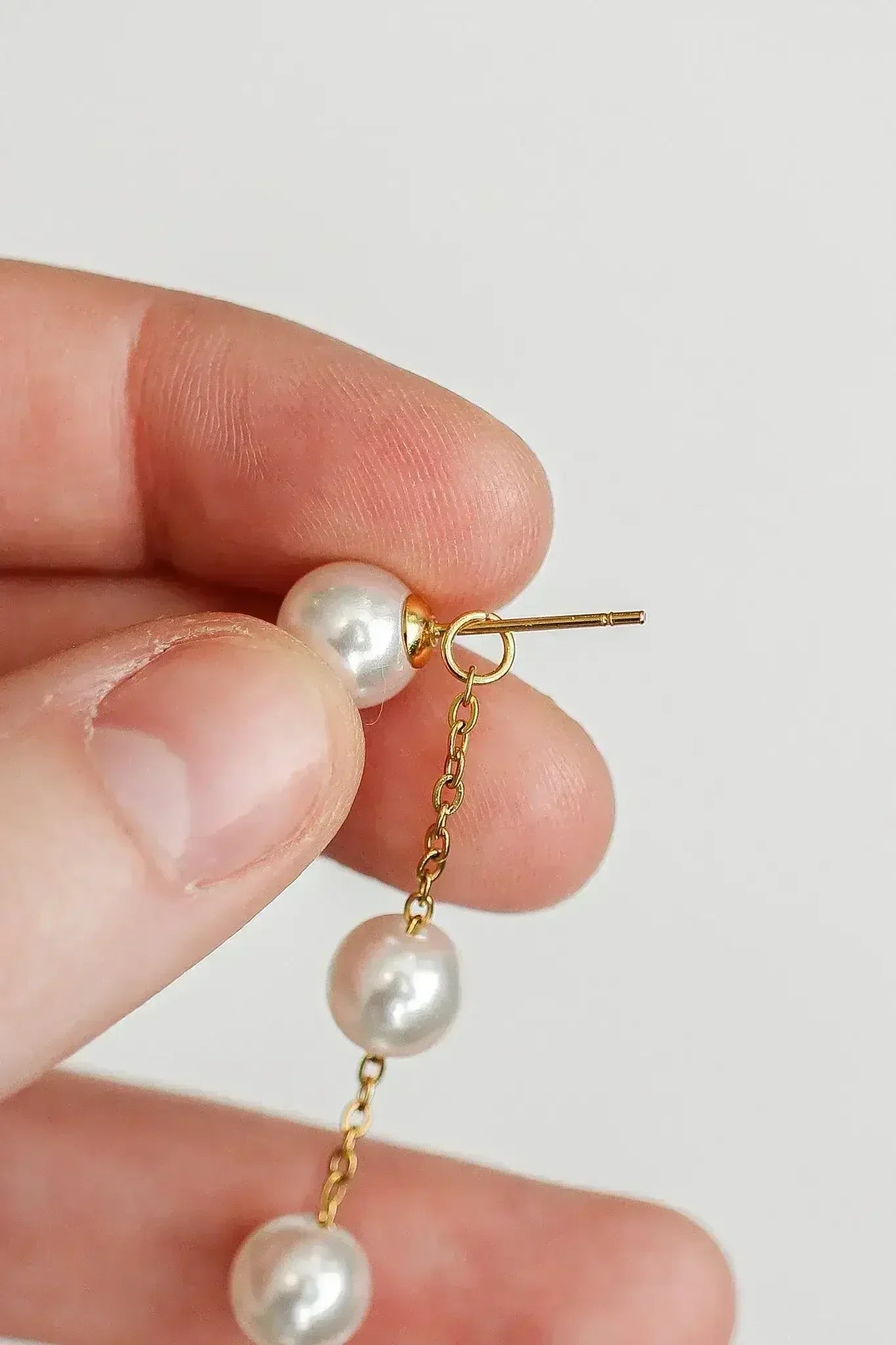 Emory Pearl Dangle - Femstylo