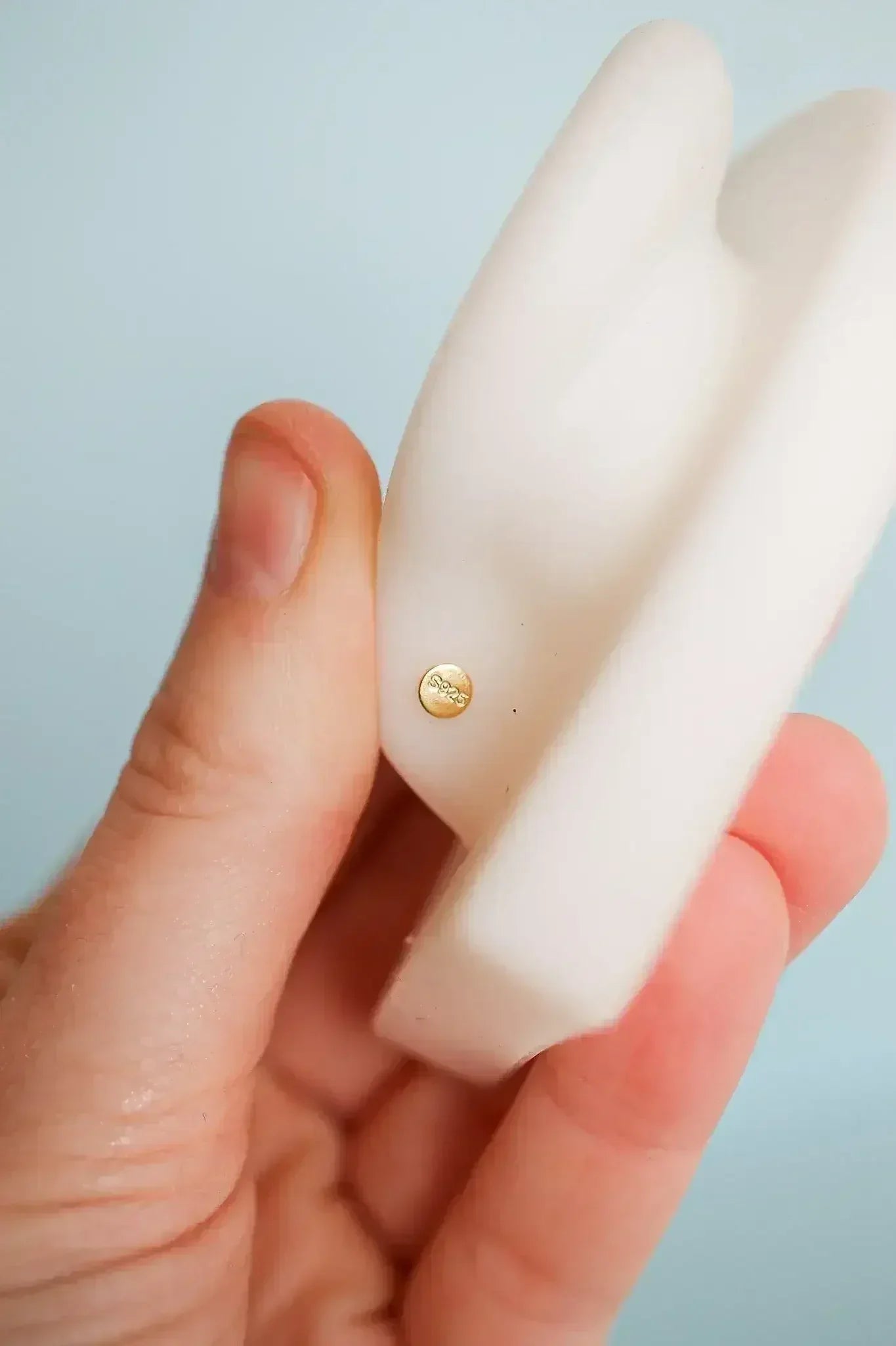 Callie Flat Back Stud - Femstylo