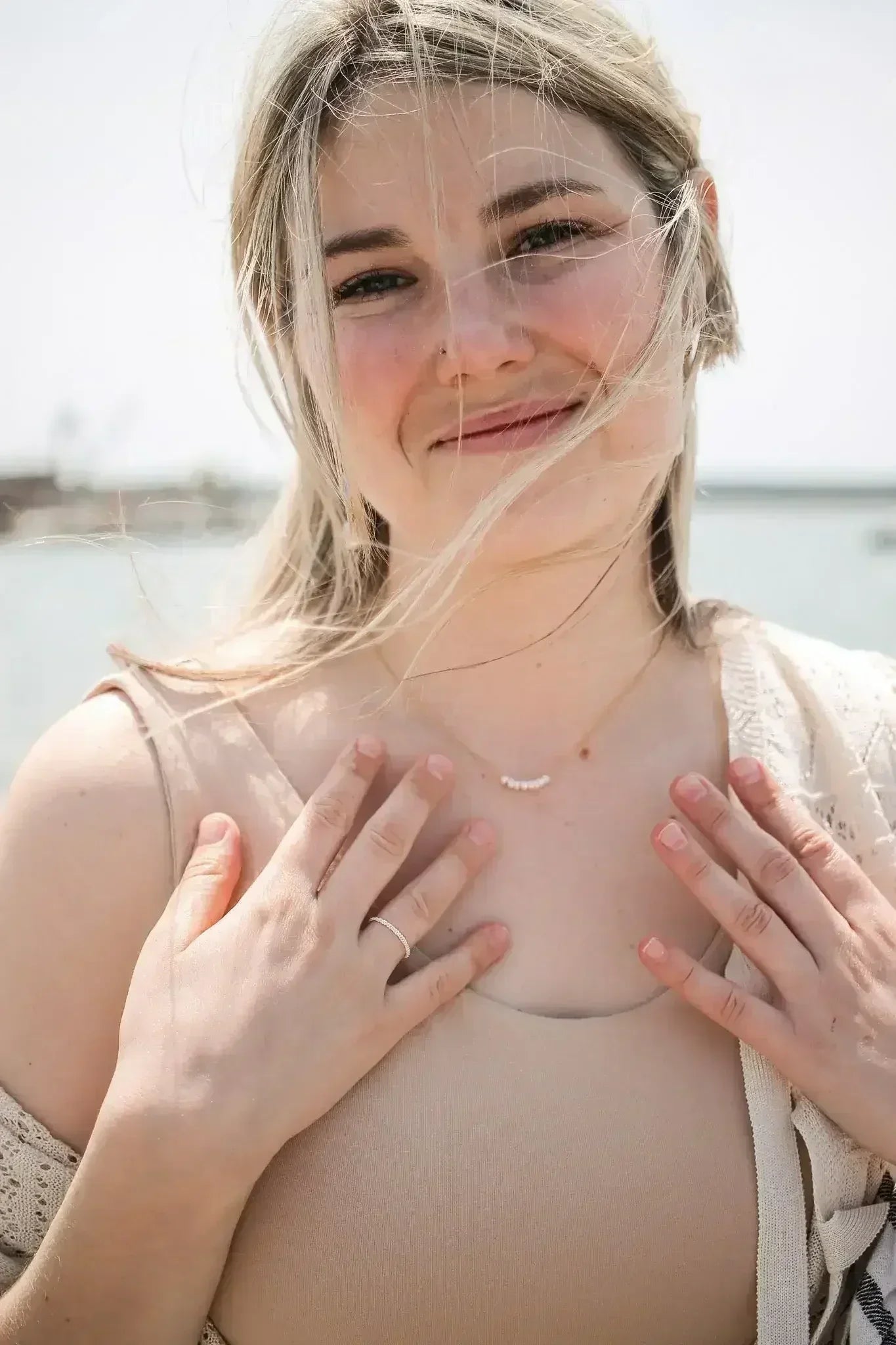 Lorelei Necklace in Dainty Pearl - Femstylo