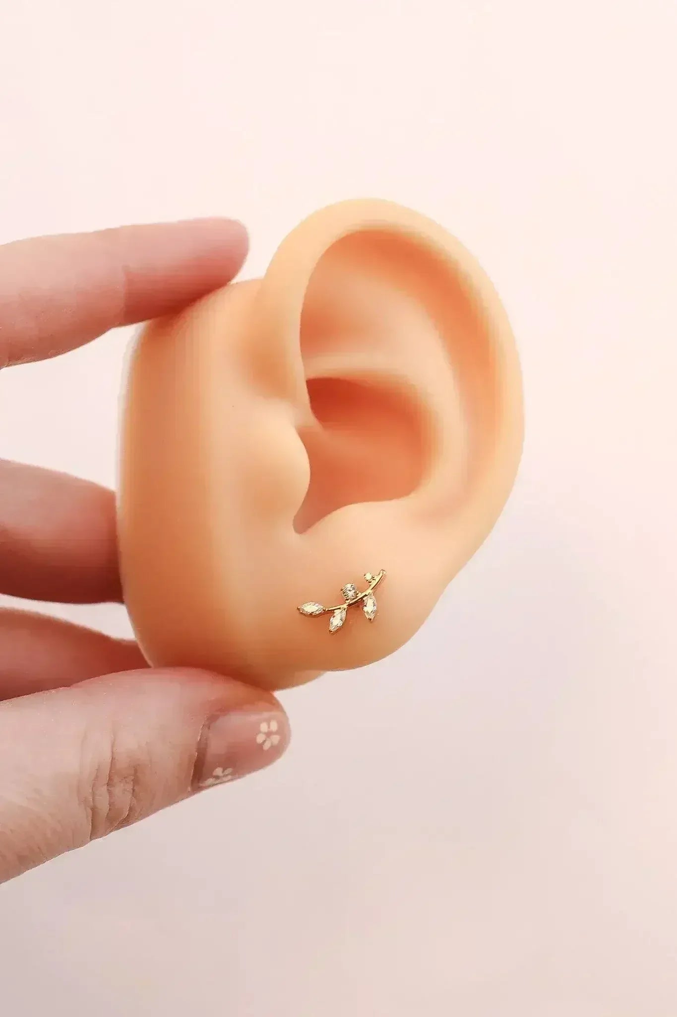 Eden Flat Back Stud - Femstylo