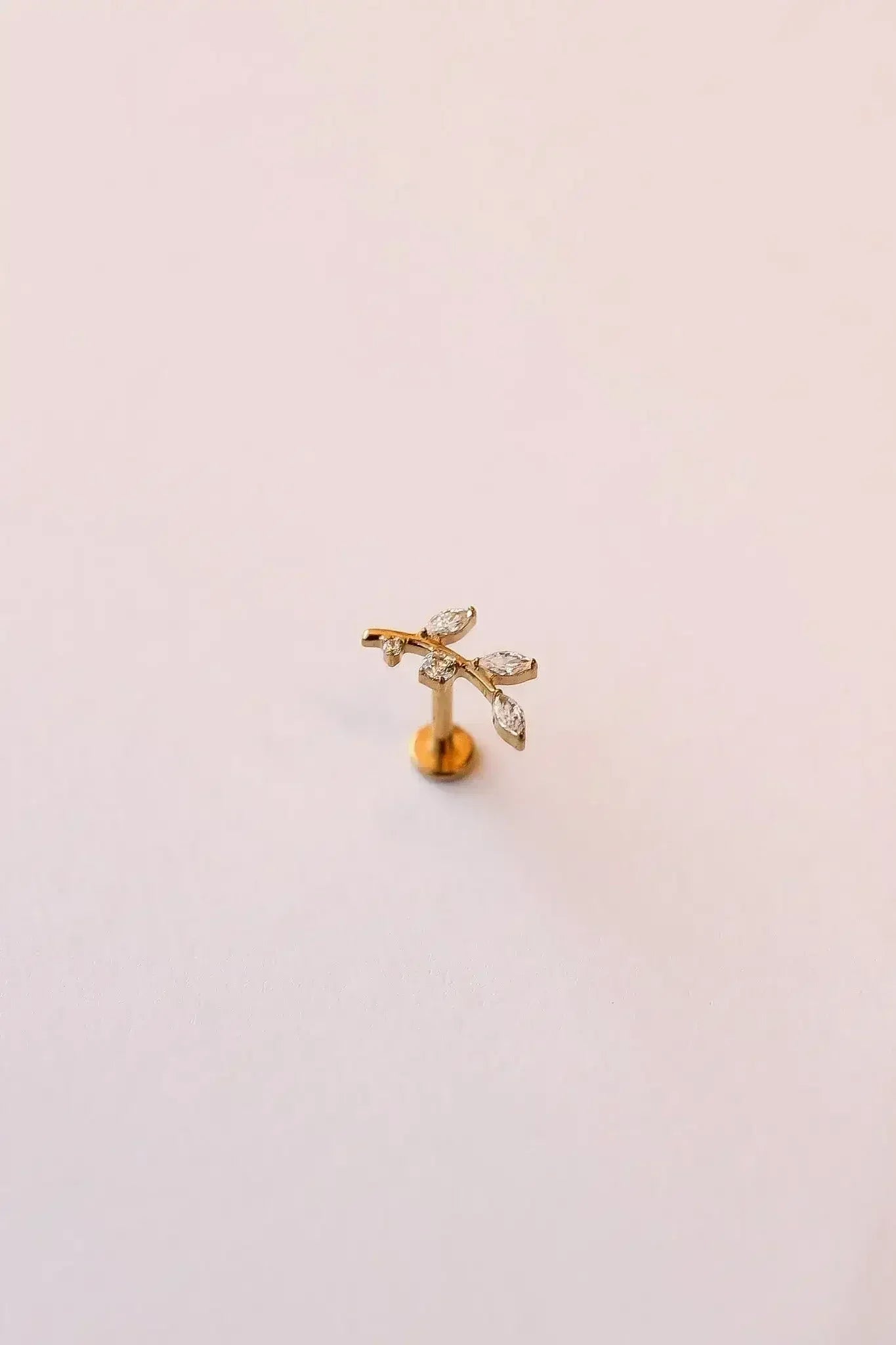 Eden Flat Back Stud - Femstylo