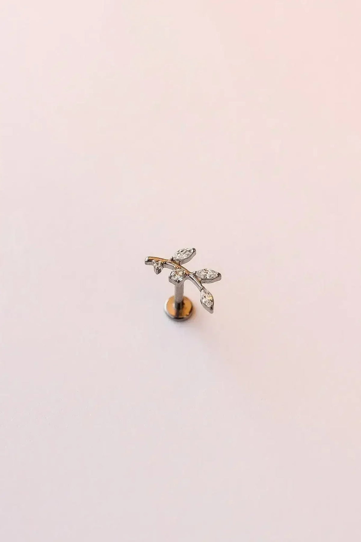 Eden Flat Back Stud - Femstylo