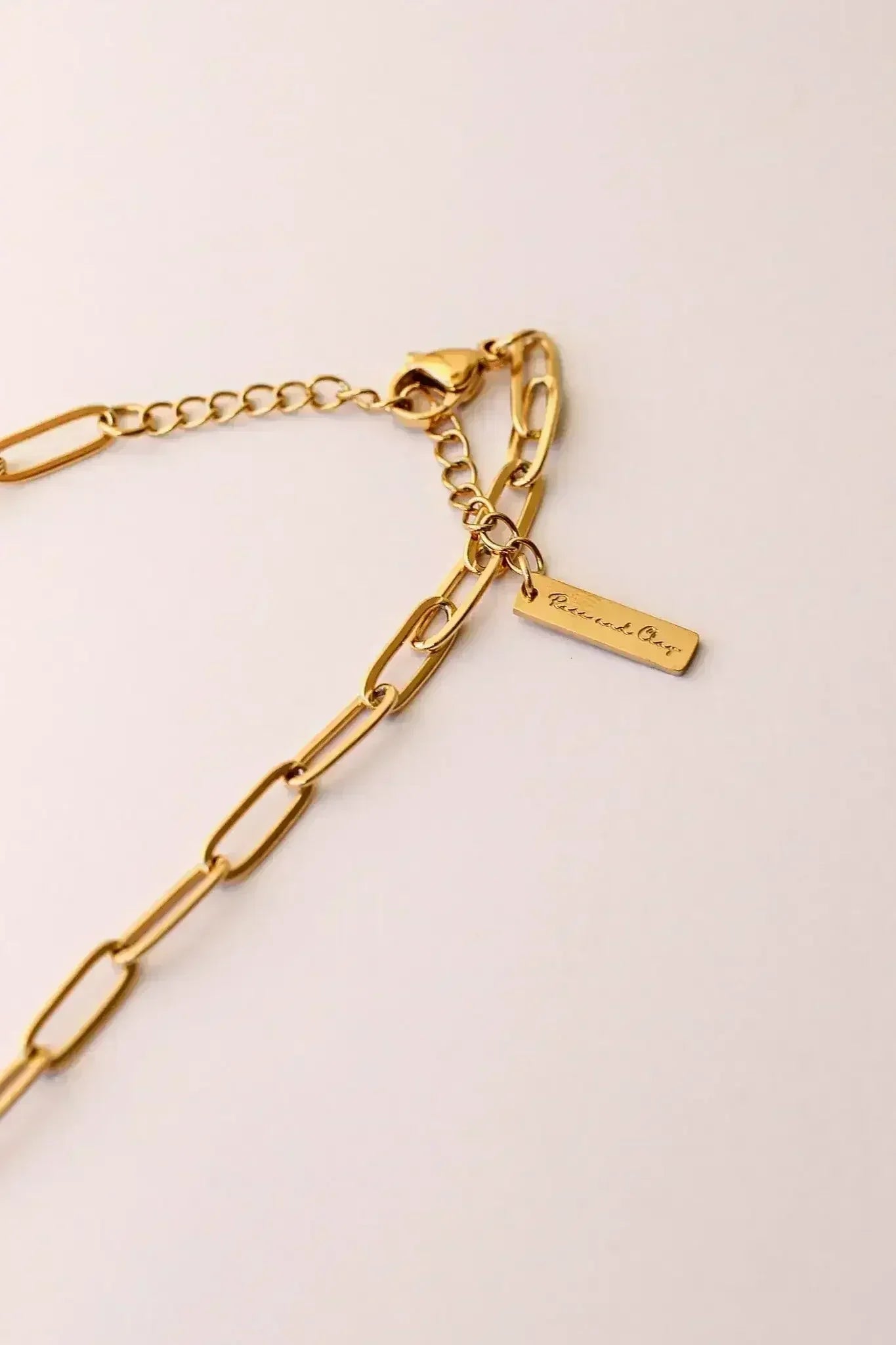 Riley Necklace - Femstylo