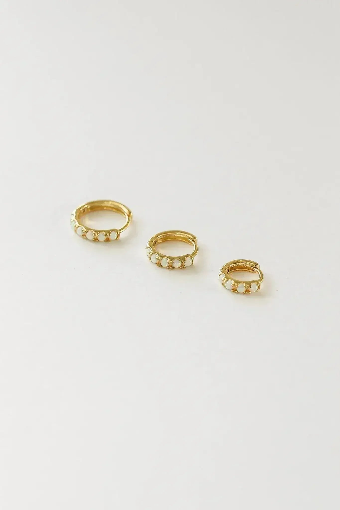 Micro Opal Hoop - Femstylo