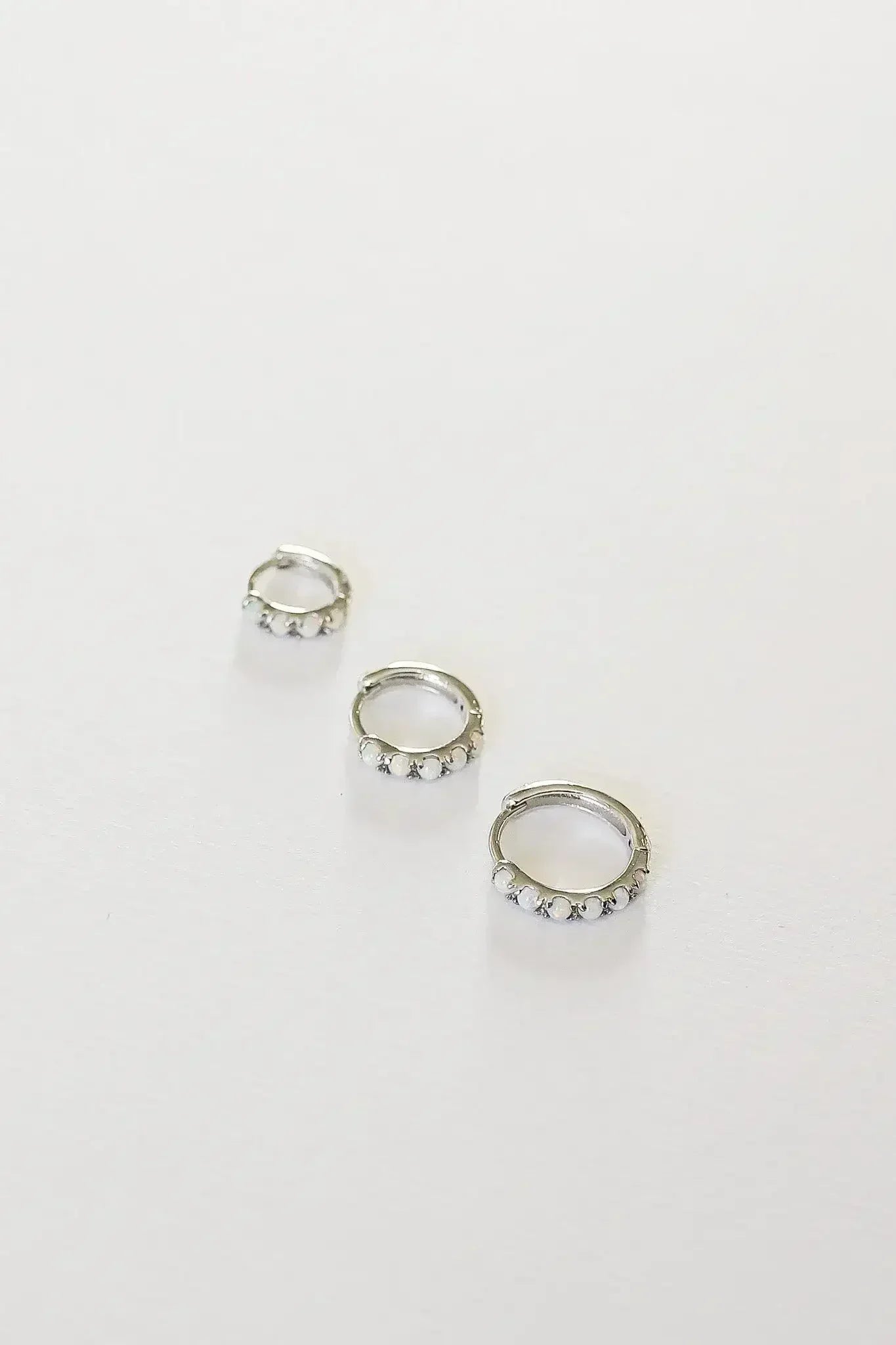 Micro Opal Hoop - Femstylo