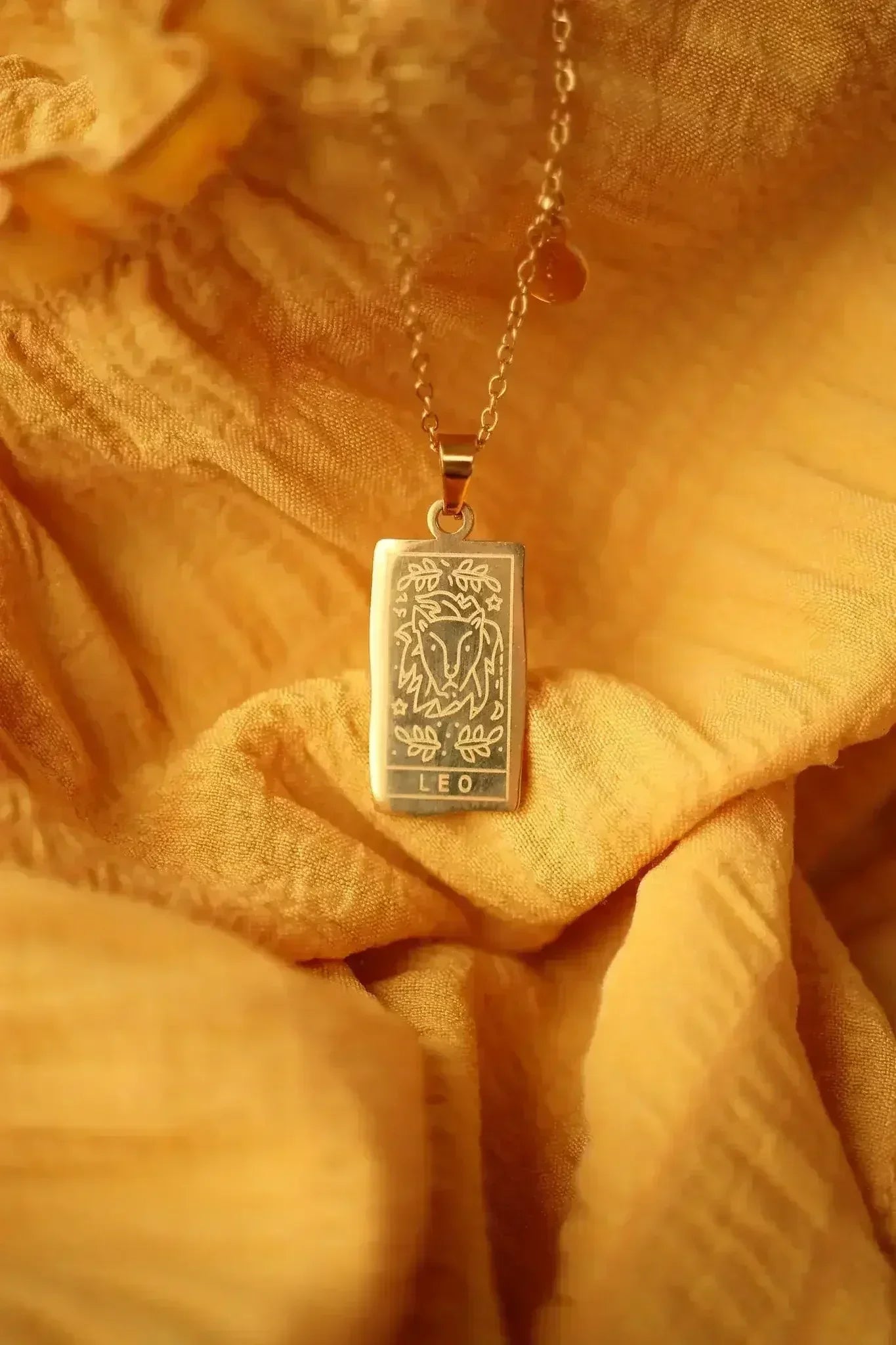 Zodiac Pendant Necklace - Femstylo