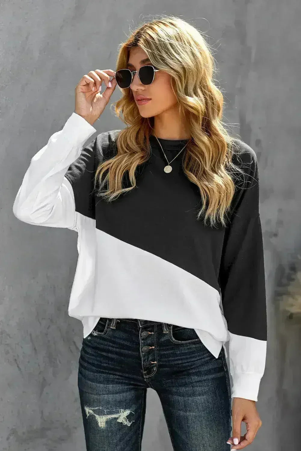 Black White Patchwork Dropped Shoulder Sleeve Sweatshirt - Femstylo