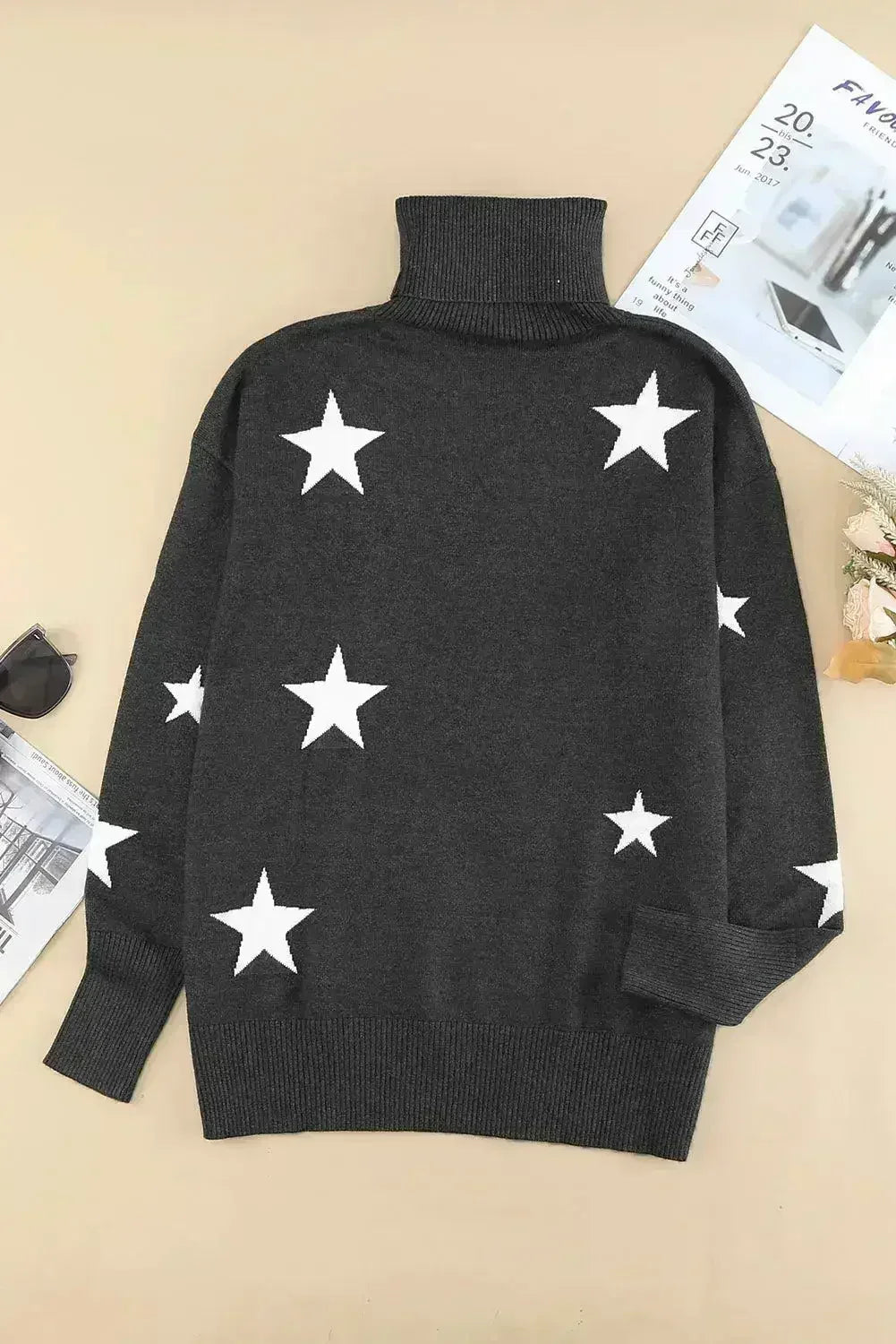 Turtleneck Star Print Sweater - Femstylo