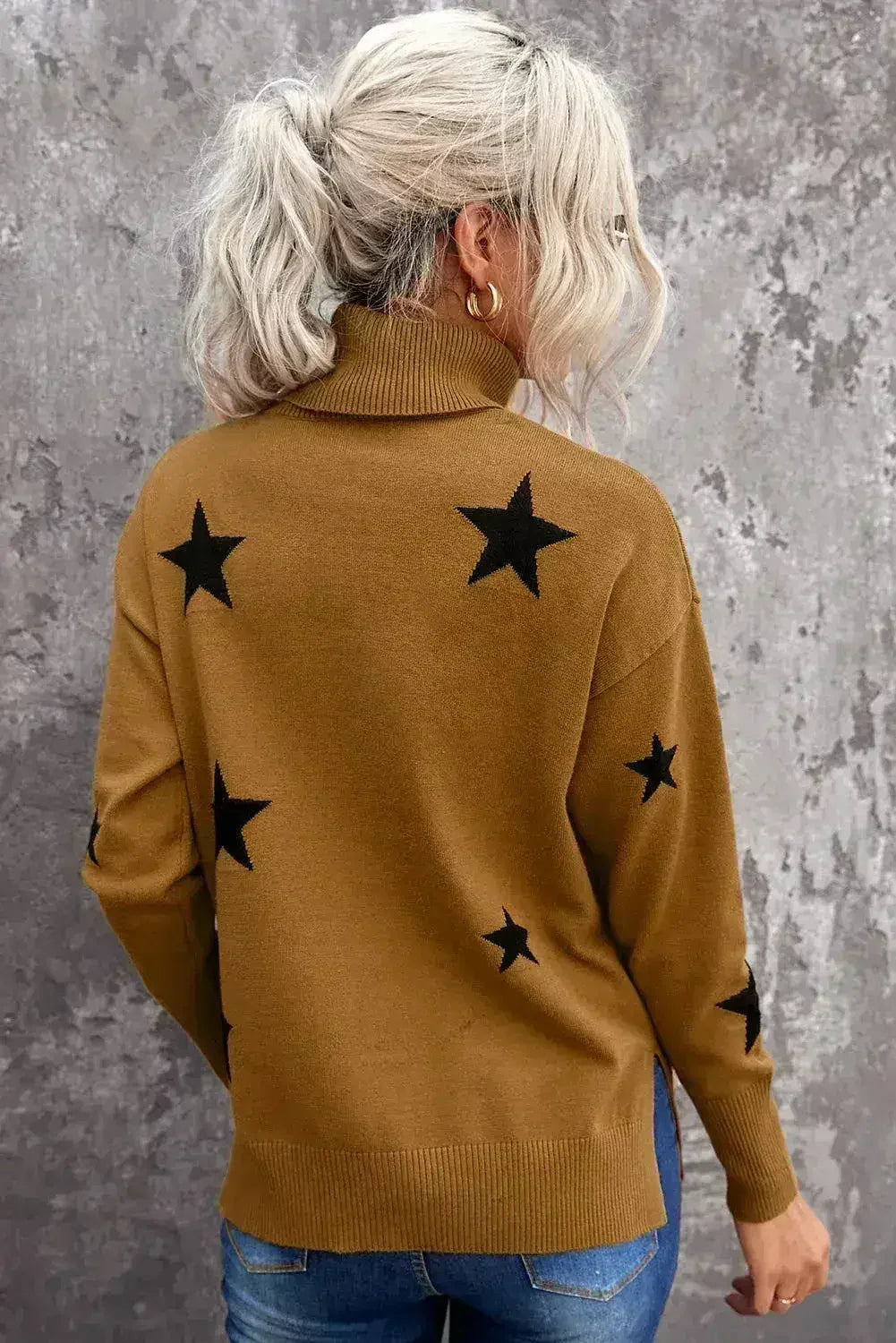 Turtleneck Star Print Sweater - Femstylo