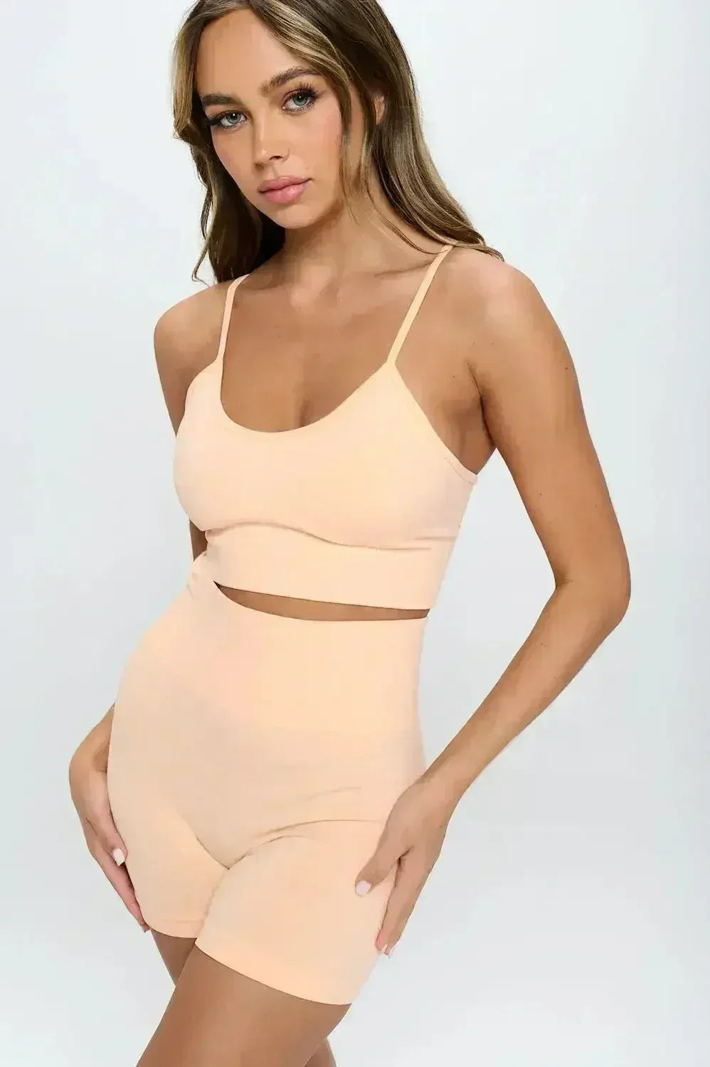 2-Piece Seamless Sleeveless Crop Top & Biker Shorts Set – High-Stretch - Femstylo
