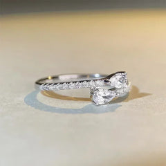 2025 New Shiny Zircon Ring Engagement Ceremony Women's Accessories Wedding Fashion  Jewelry Simple  Wholesale