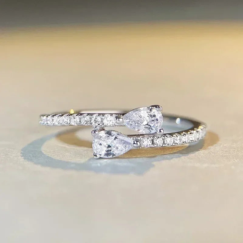 2025 New Shiny Zircon Ring Engagement Ceremony Women's Accessories Wedding Fashion  Jewelry Simple  Wholesale