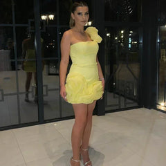 New fashion and sexy solid color wrapped chest dress, women's temperament decorative pleated ruffled edge party dress