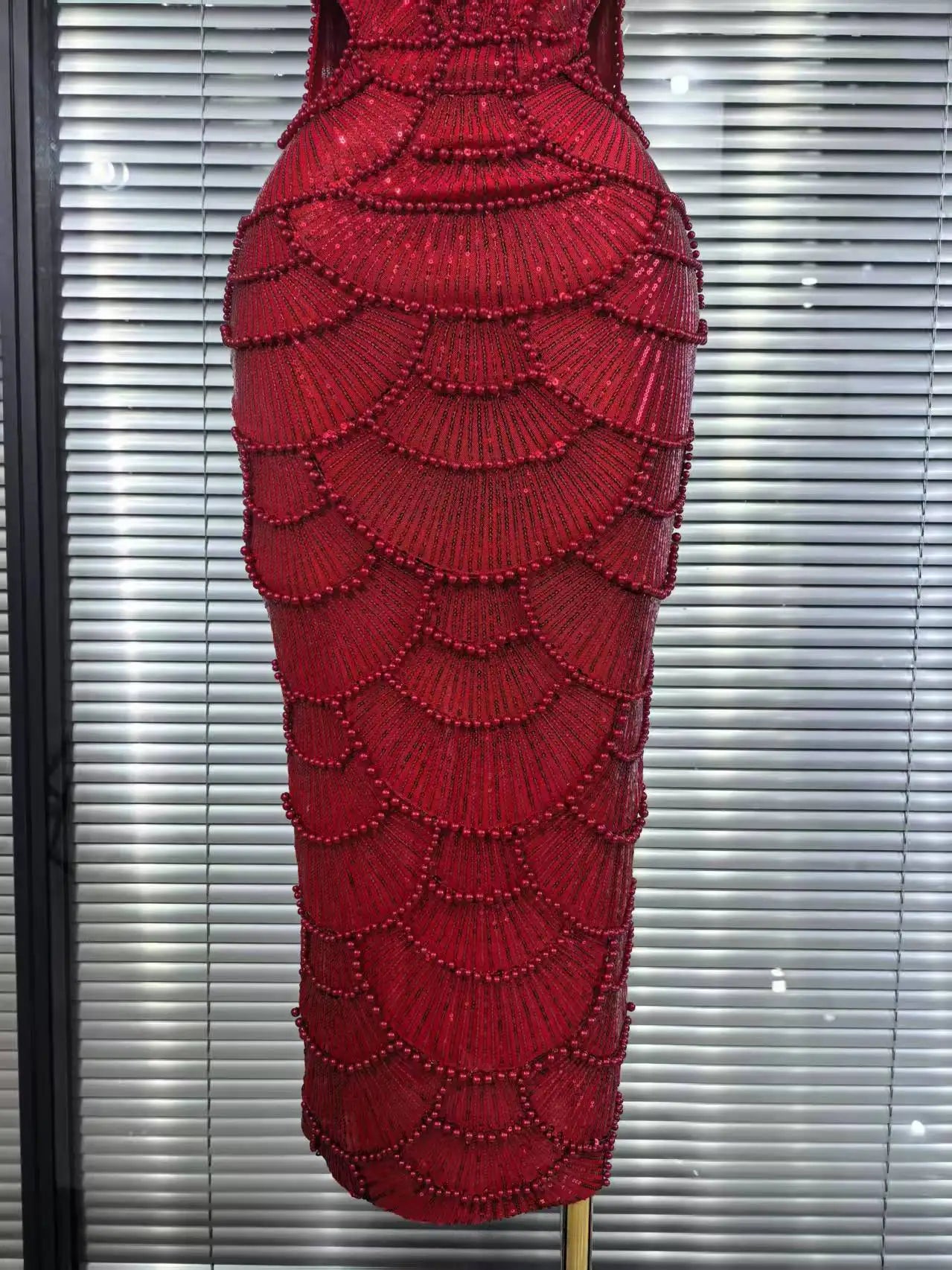 Pearl Beaded Christmas Dress | Sleeveless Bodycon Party Gown - Femstylo