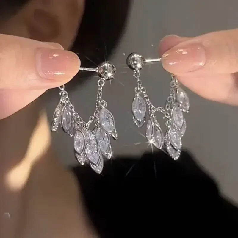 Elegant Crystal Drop Earrings for Bridal - Fashion Dangle Jewelry for party