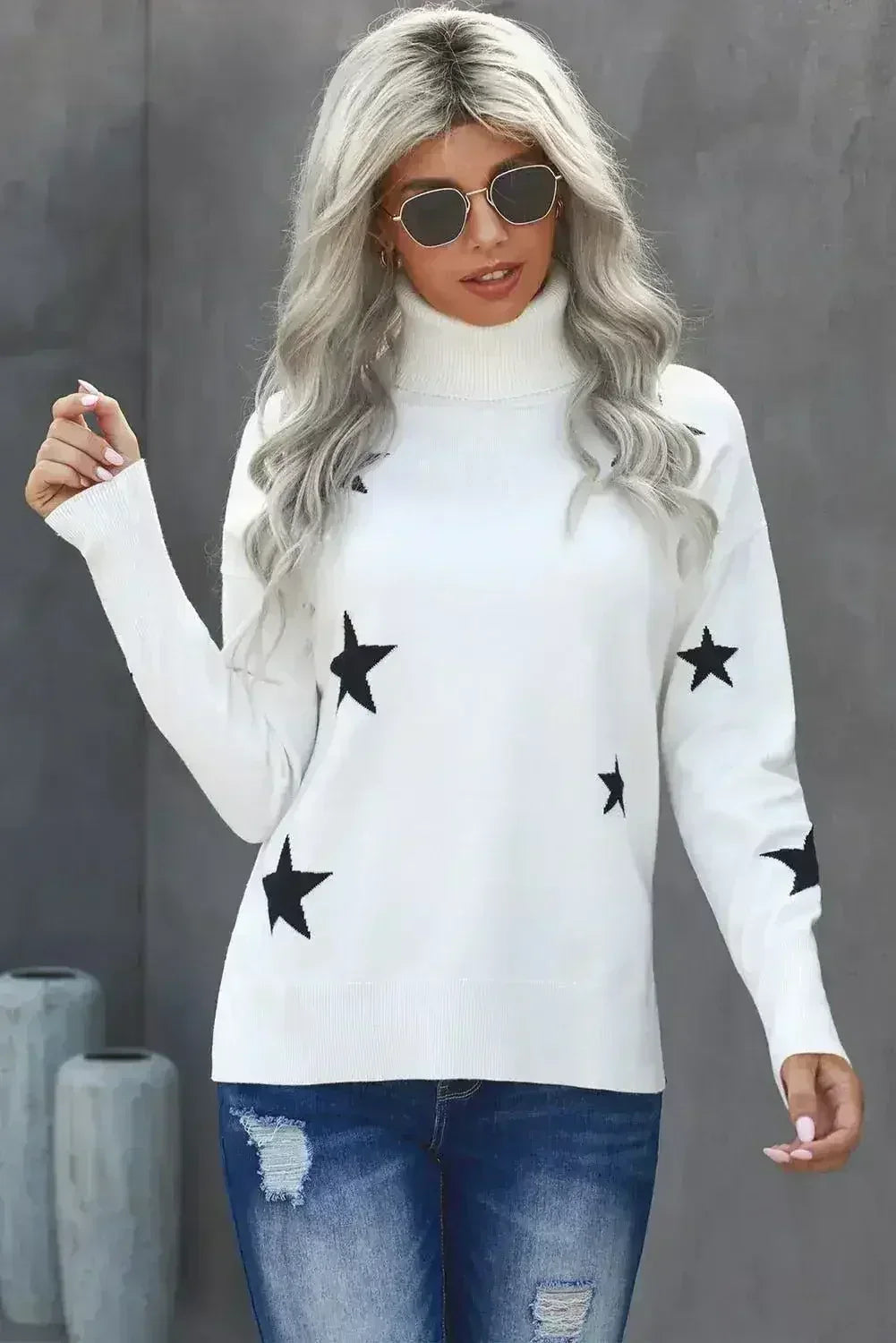 Turtleneck Star Print Sweater - Femstylo