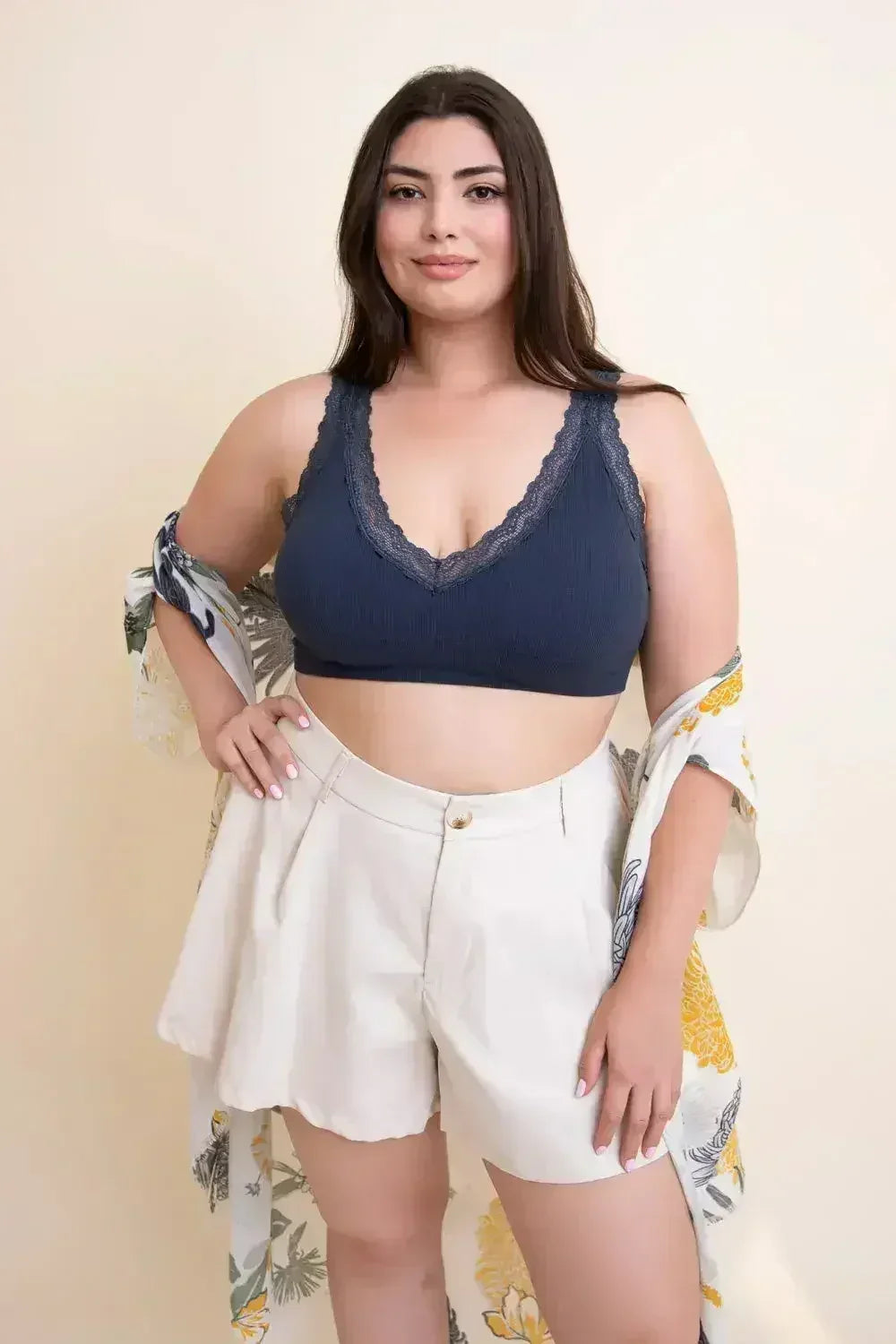 Lace Trim Padded Bralette Plus - Femstylo