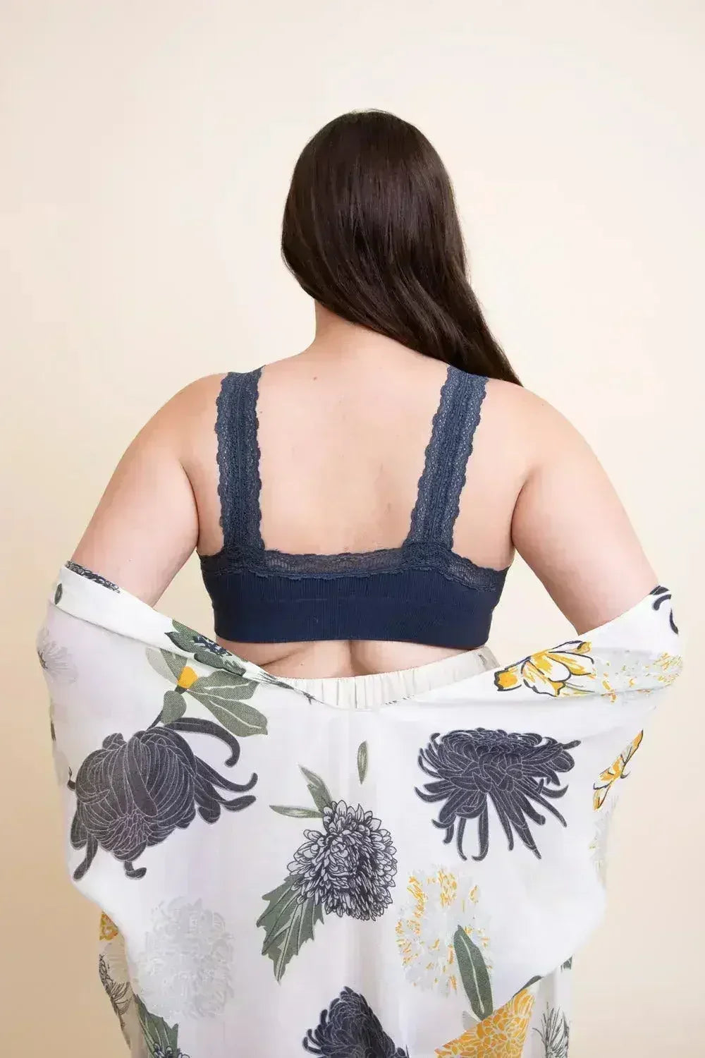 Lace Trim Padded Bralette Plus - Femstylo