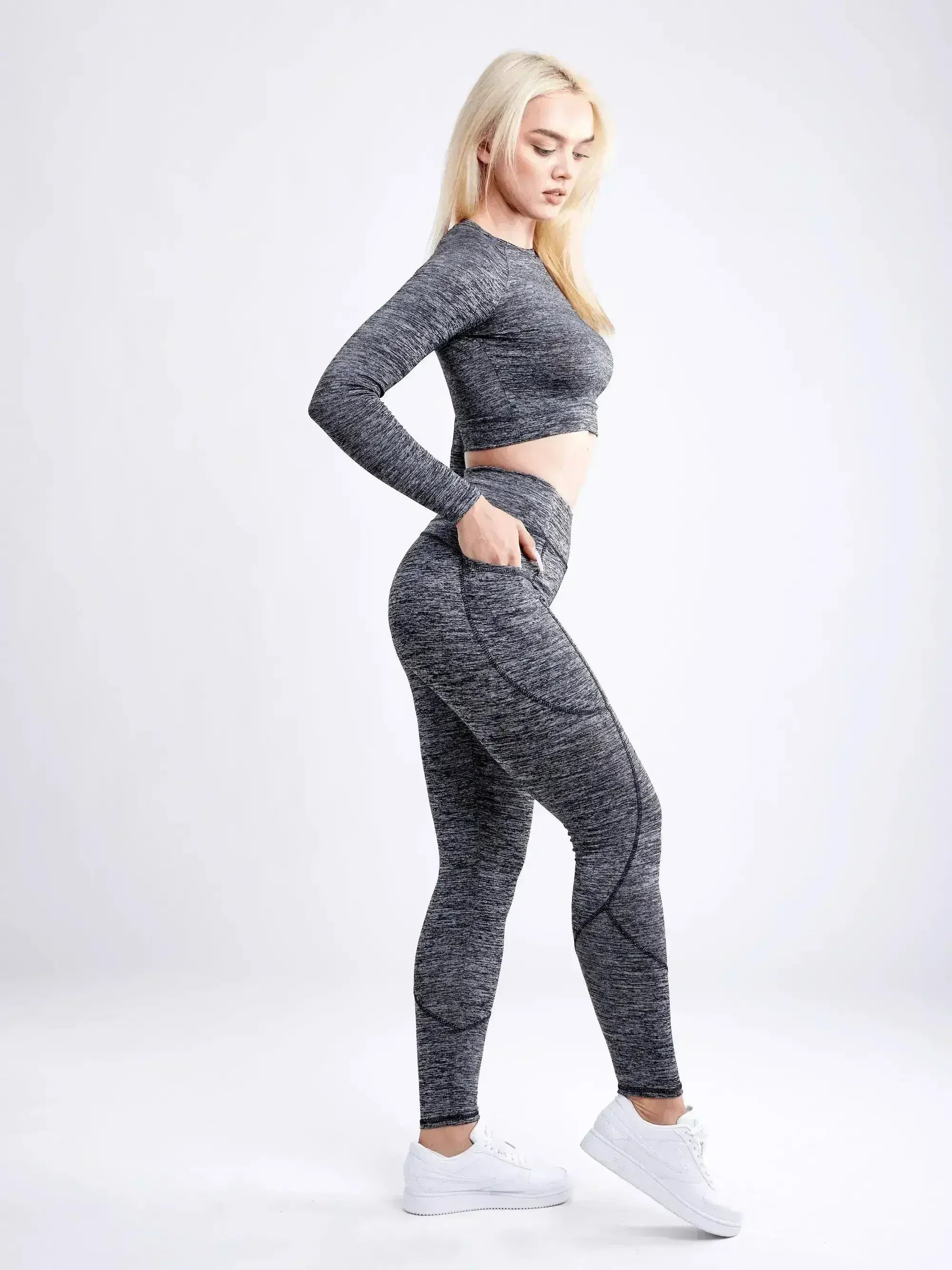 Long-Sleeve Crop Top - Femstylo