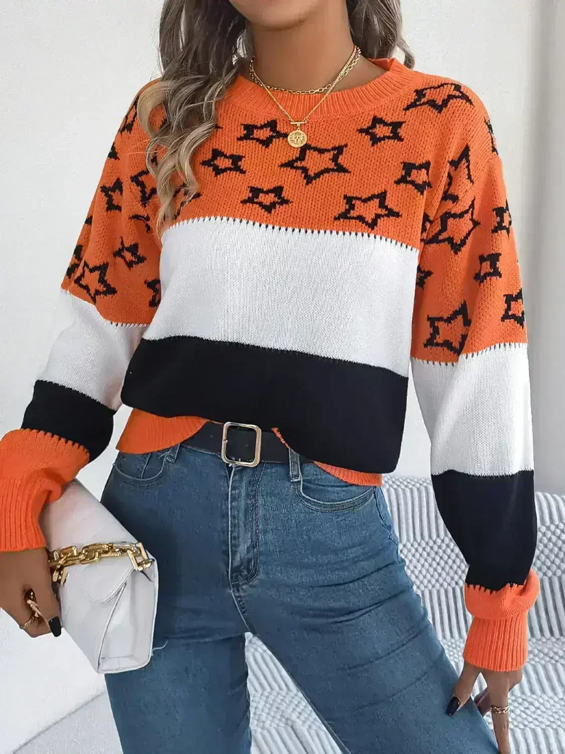 Star Contrast Round Neck Sweater - Femstylo