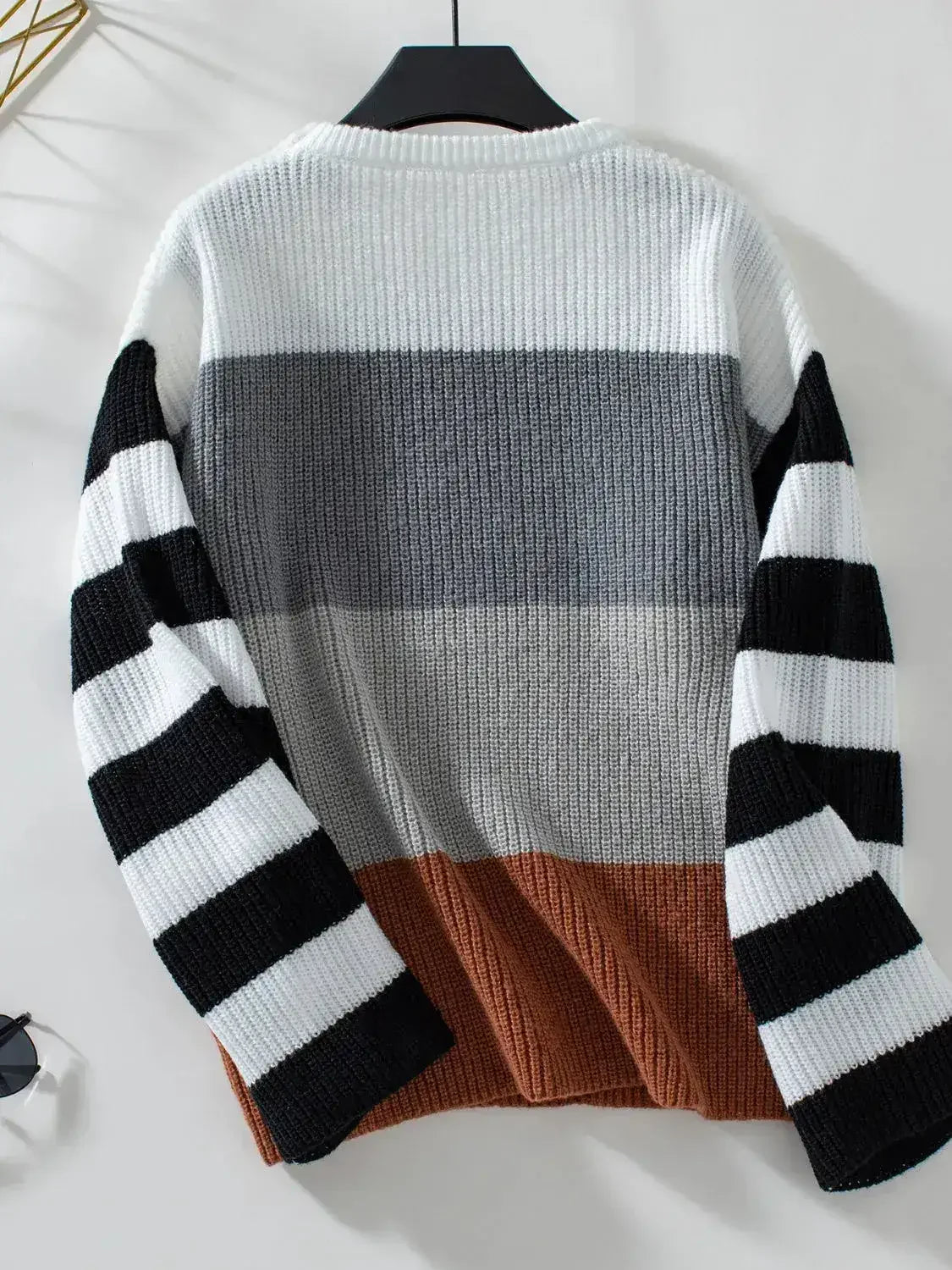 Color Block Round Neck Long Sleeve Sweater - Femstylo