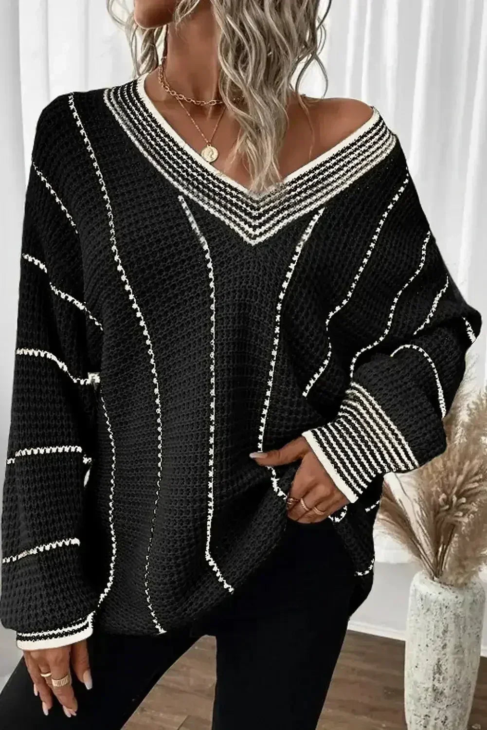 Black Contrast V Neck Loose Tunic Sweater - Femstylo