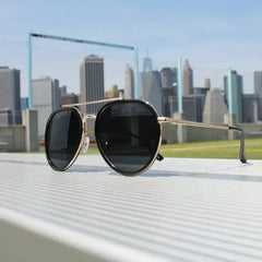 Jase New York Stark Sunglasses in Black - Femstylo