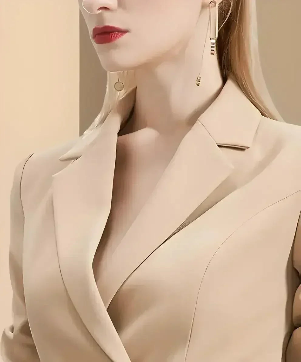 Royal Edge™ OL Skirt Suit – Haute Edition 25 - Femstylo