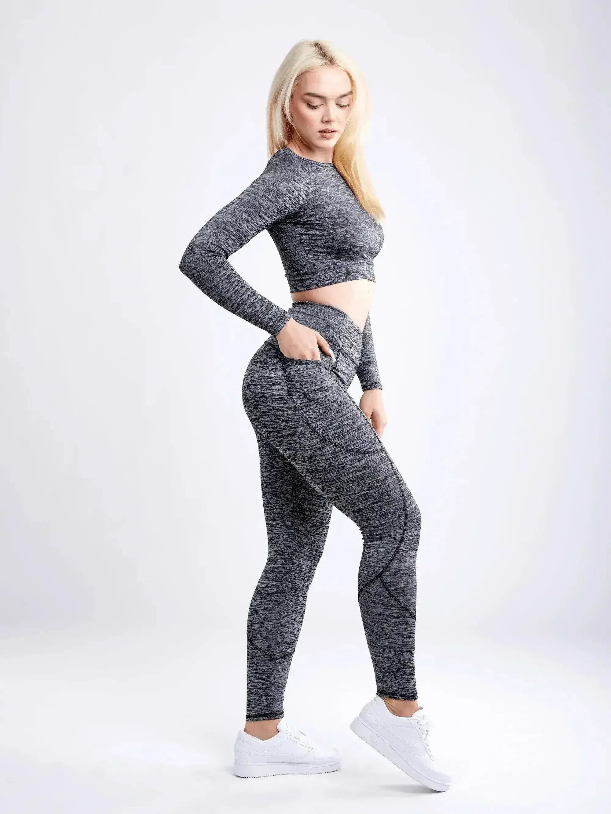 Long-Sleeve Crop Top - Femstylo