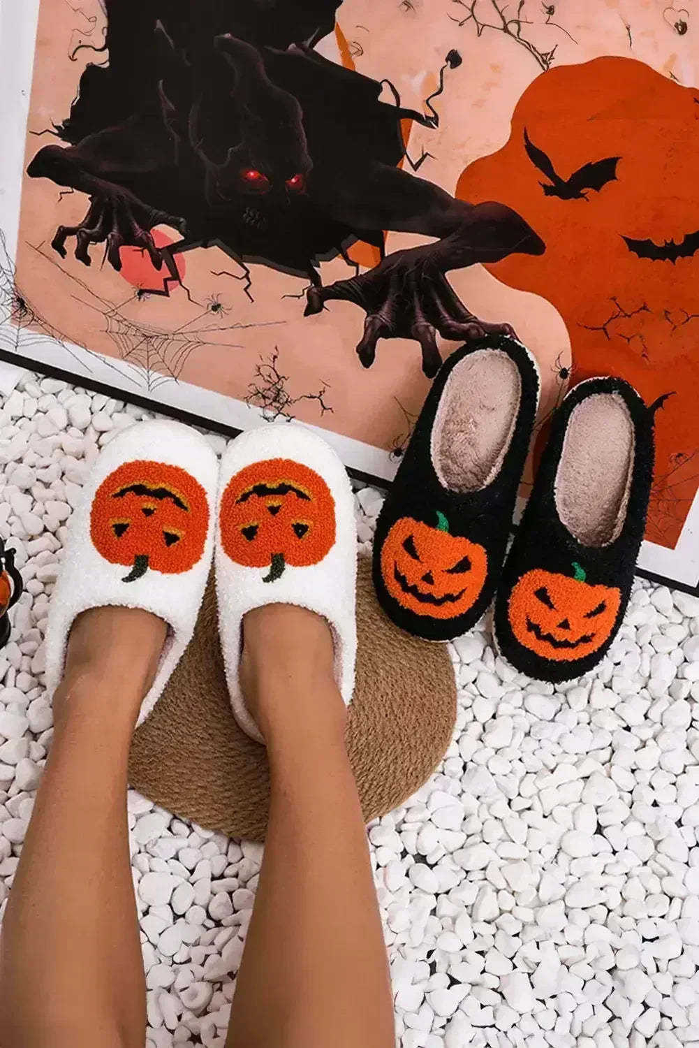 Black Halloween Pumpkin Print Plush Slippers - Femstylo