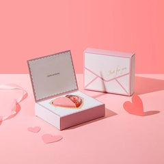 First Love Paris – The Scent of a First Glance