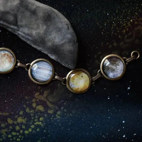Galilean Moon Bracelet - Jupiter's Moons - Femstylo
