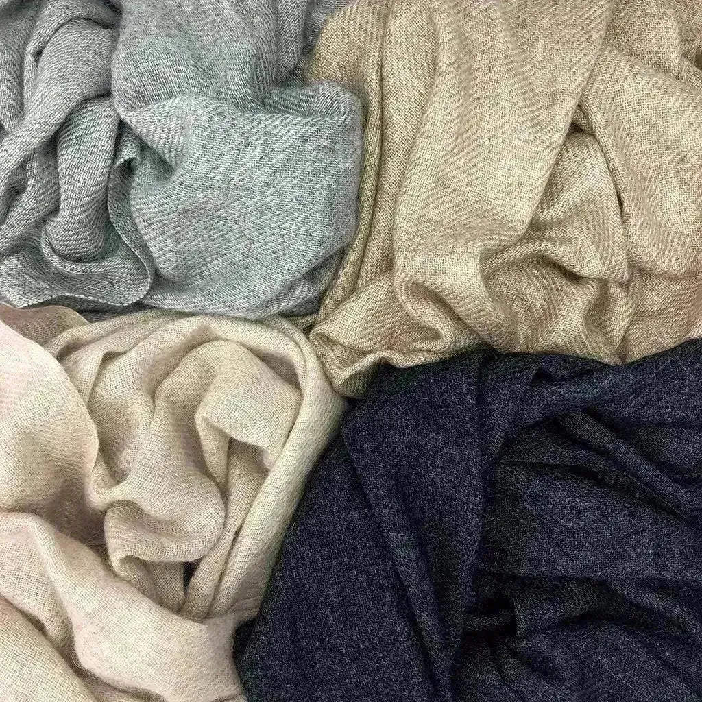 Gray Handloom Cashmere Scarf - Femstylo