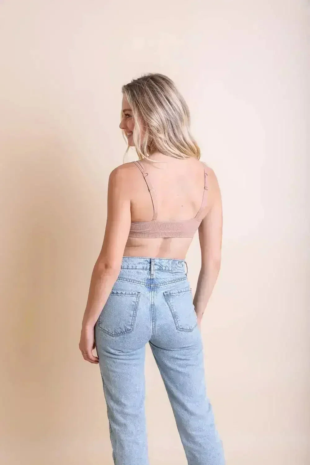 Ribbed Keyhole Bralette - Femstylo